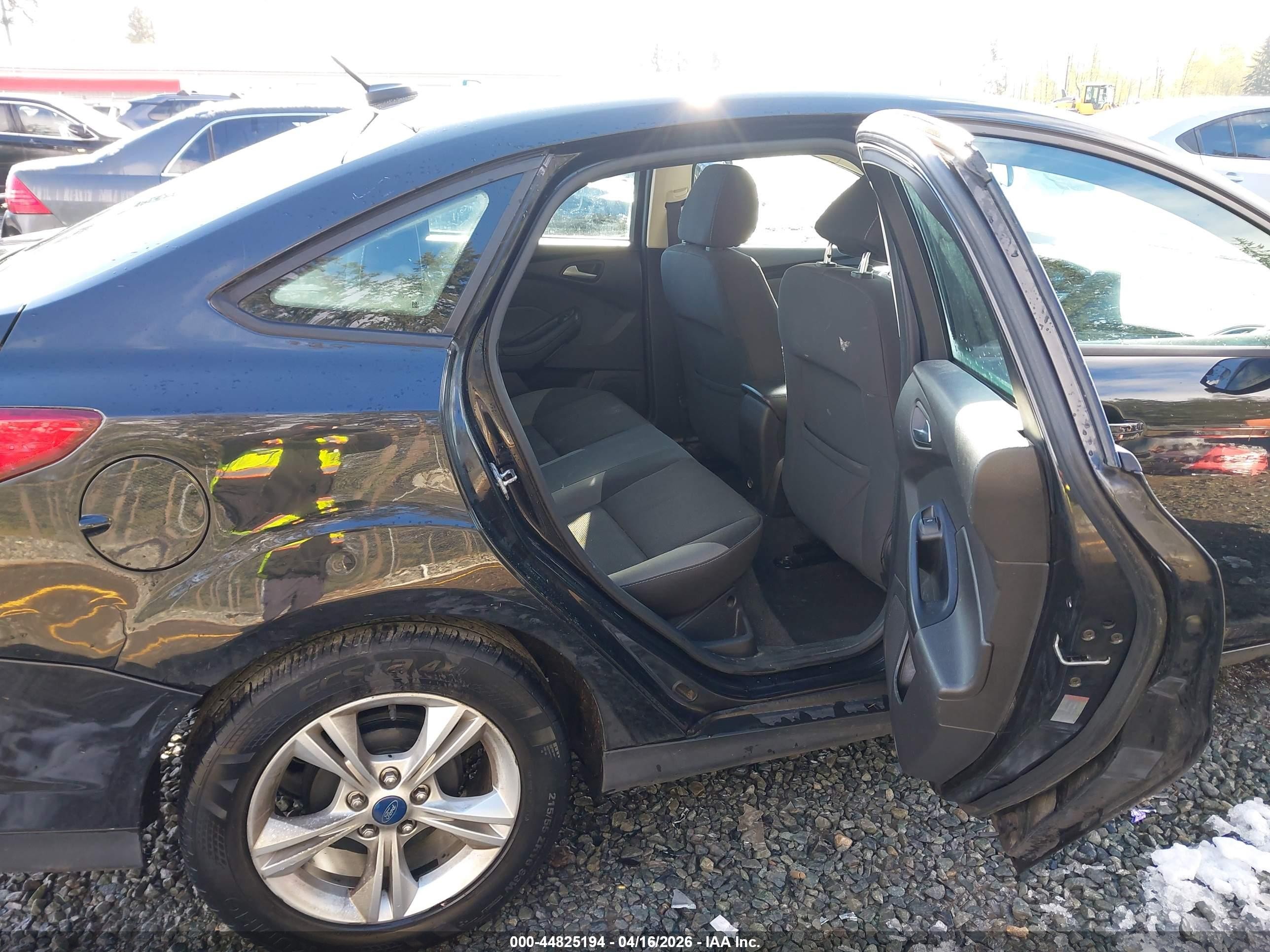 2013 Ford Focus Se Black vin: 1FADP3F26DL289998
