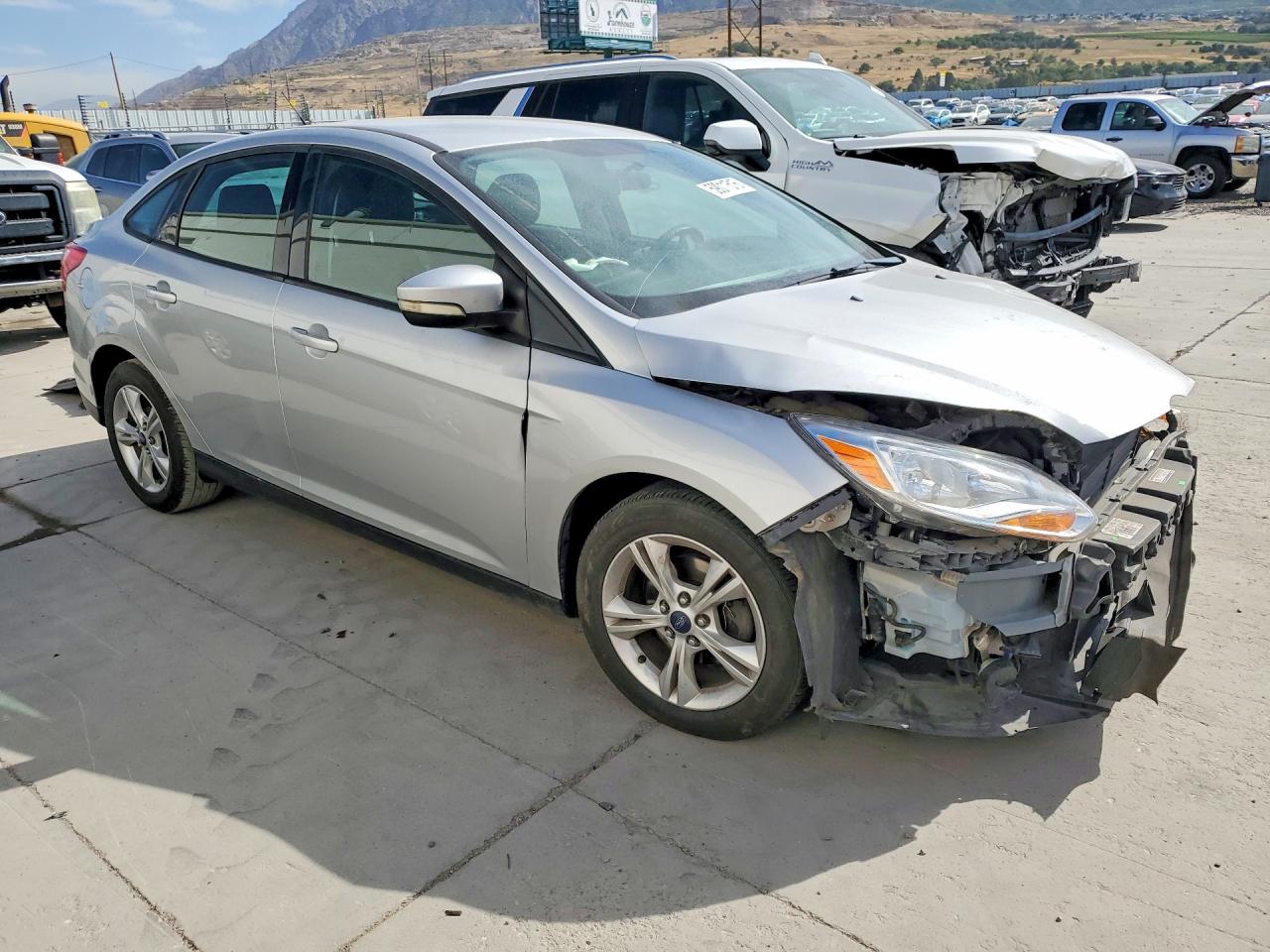 2013 Ford Focus Se Silver vin: 1FADP3F26DL323065