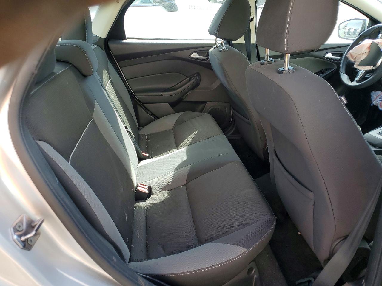 2013 Ford Focus Se Silver vin: 1FADP3F26DL323065