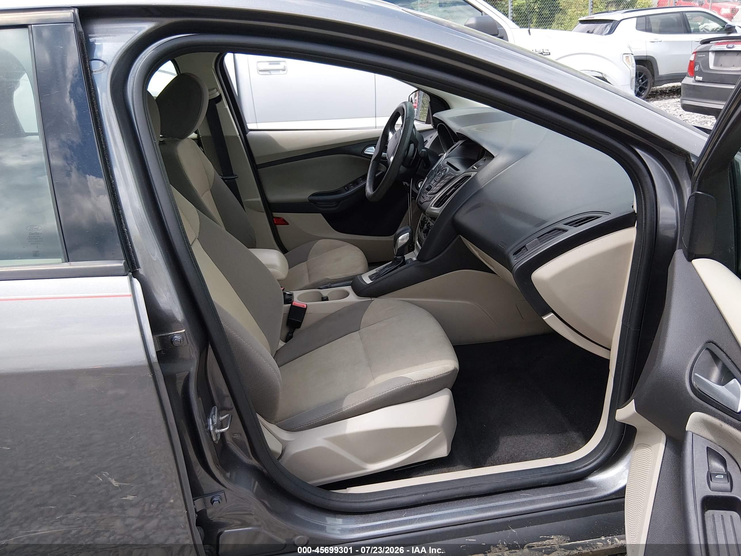 2013 Ford Focus Se Gray vin: 1FADP3F26DL323535