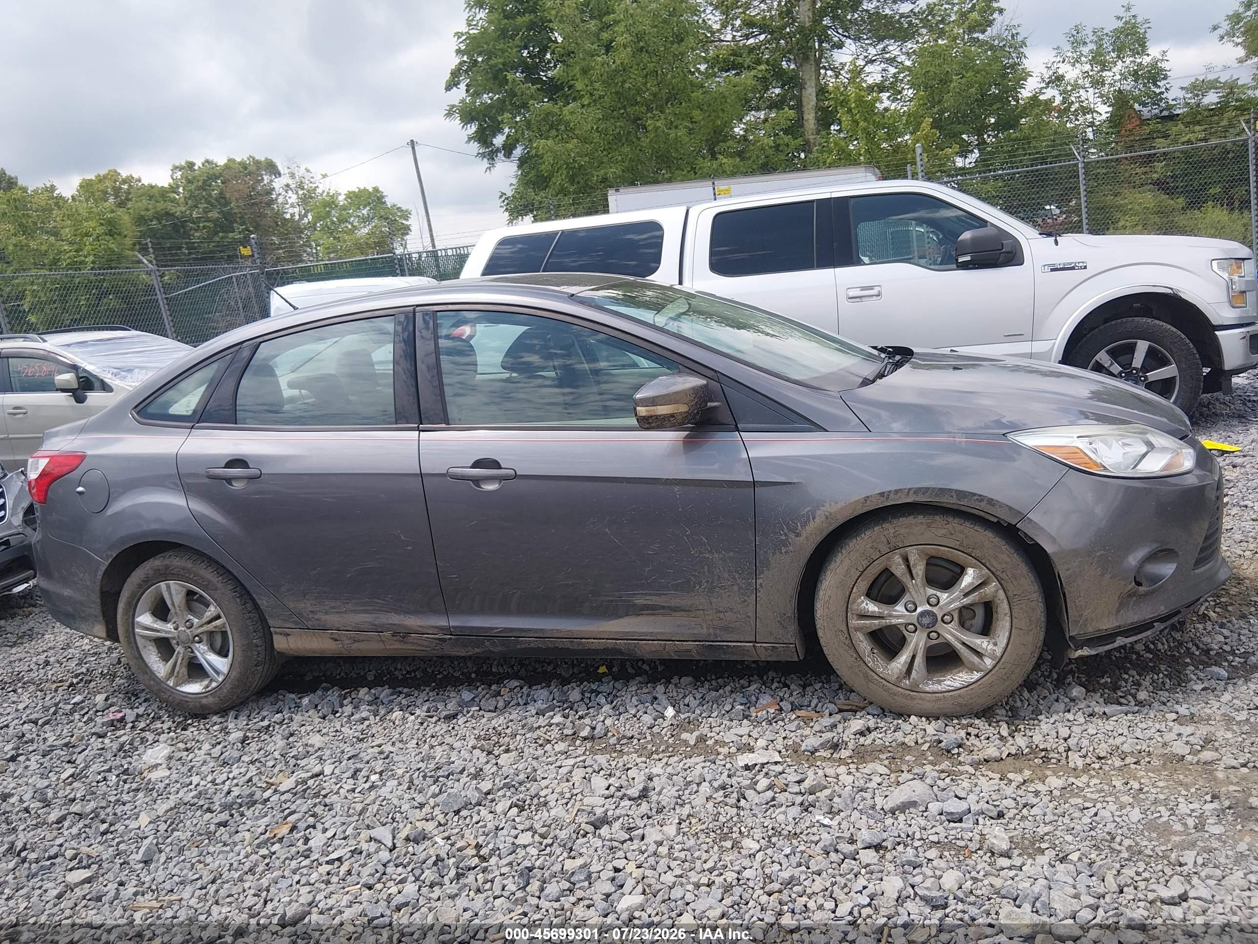 2013 Ford Focus Se Gray vin: 1FADP3F26DL323535