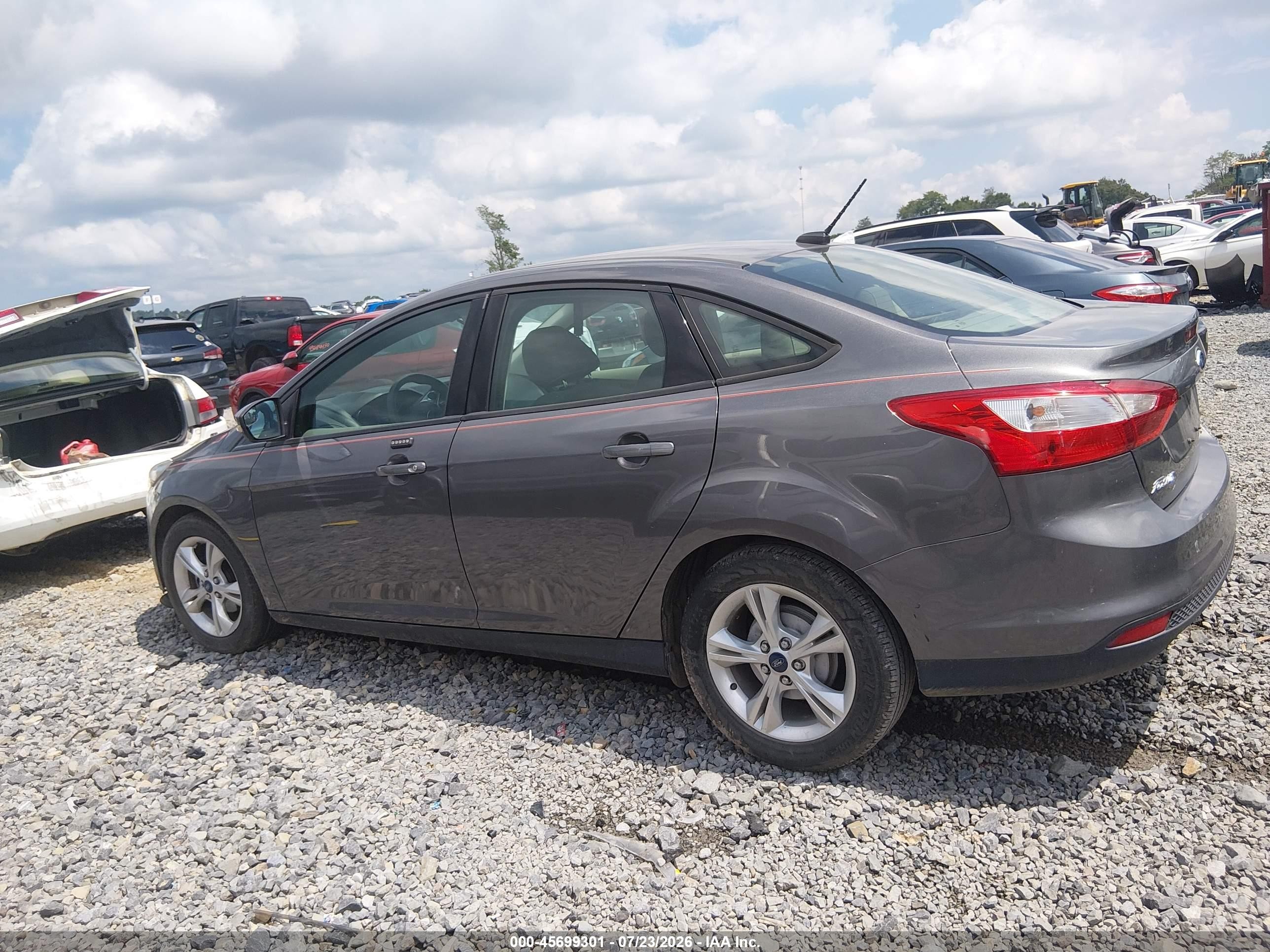2013 Ford Focus Se Gray vin: 1FADP3F26DL323535