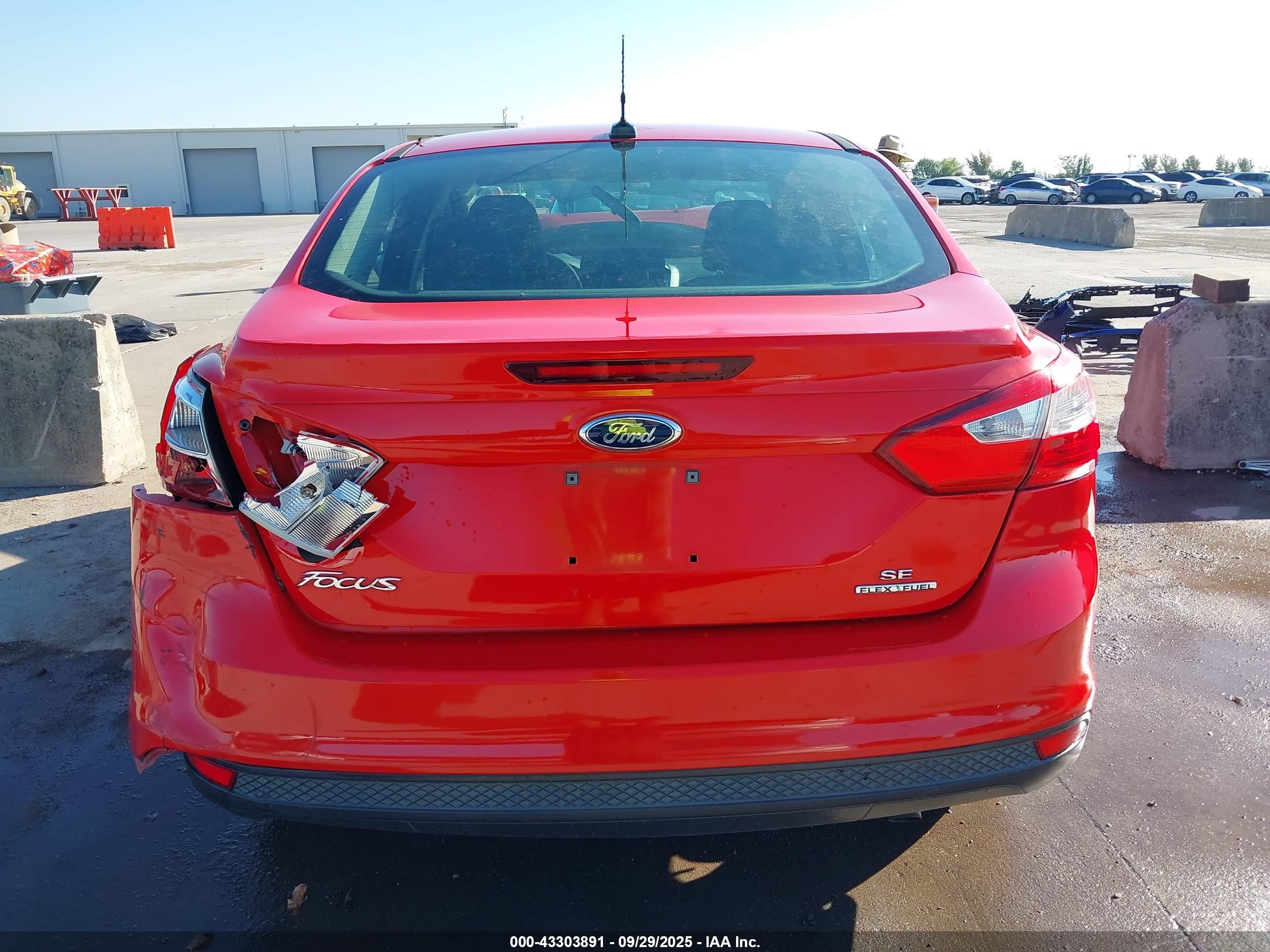 2013 Ford Focus Se Red vin: 1FADP3F26DL333773