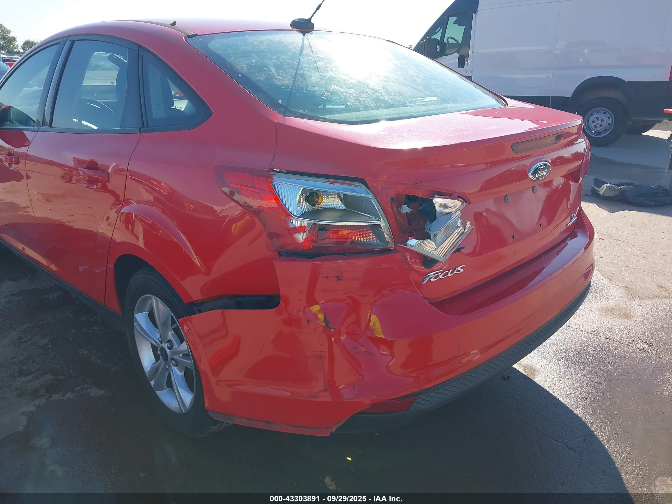 2013 Ford Focus Se Red vin: 1FADP3F26DL333773