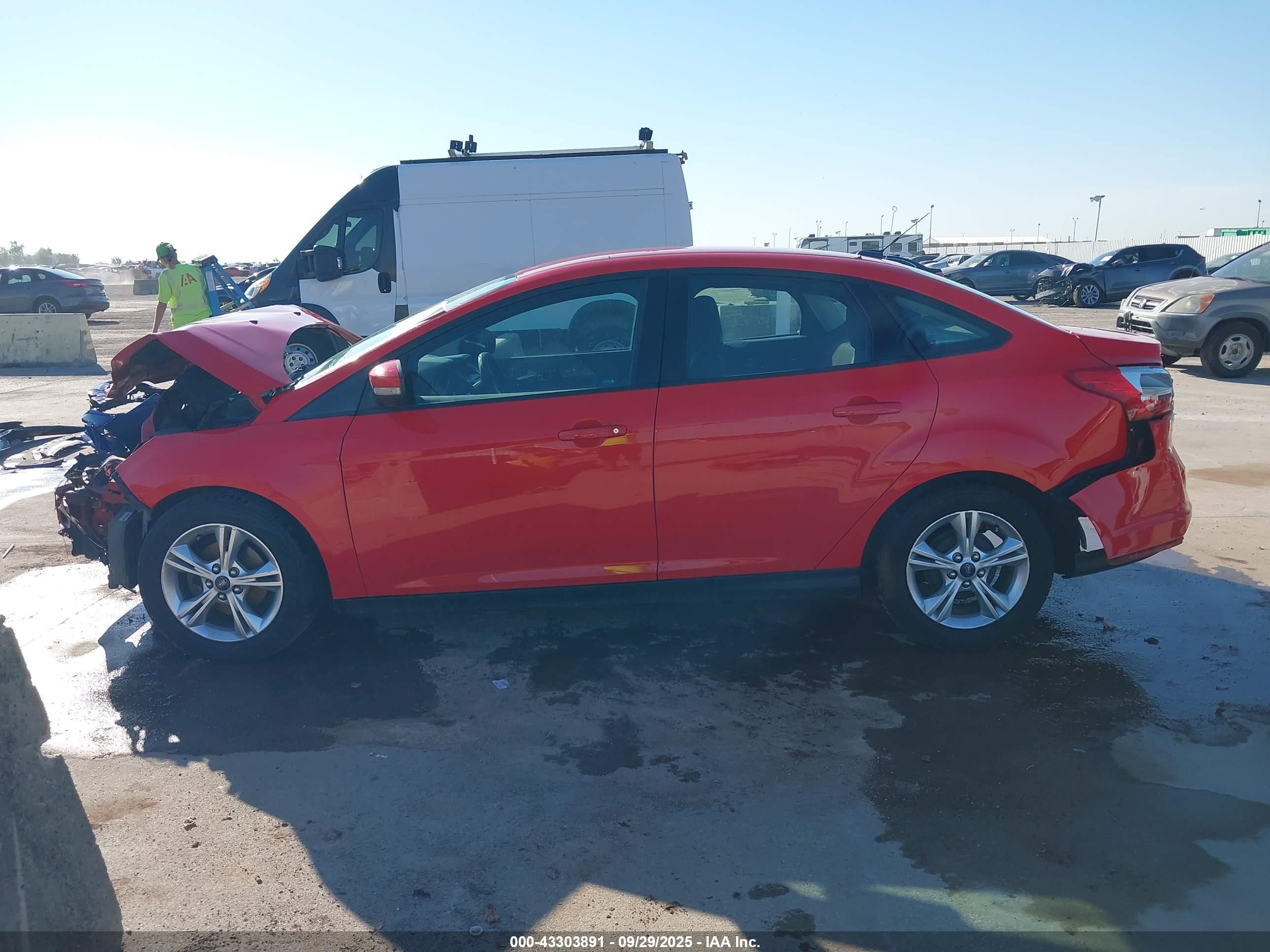 2013 Ford Focus Se Red vin: 1FADP3F26DL333773