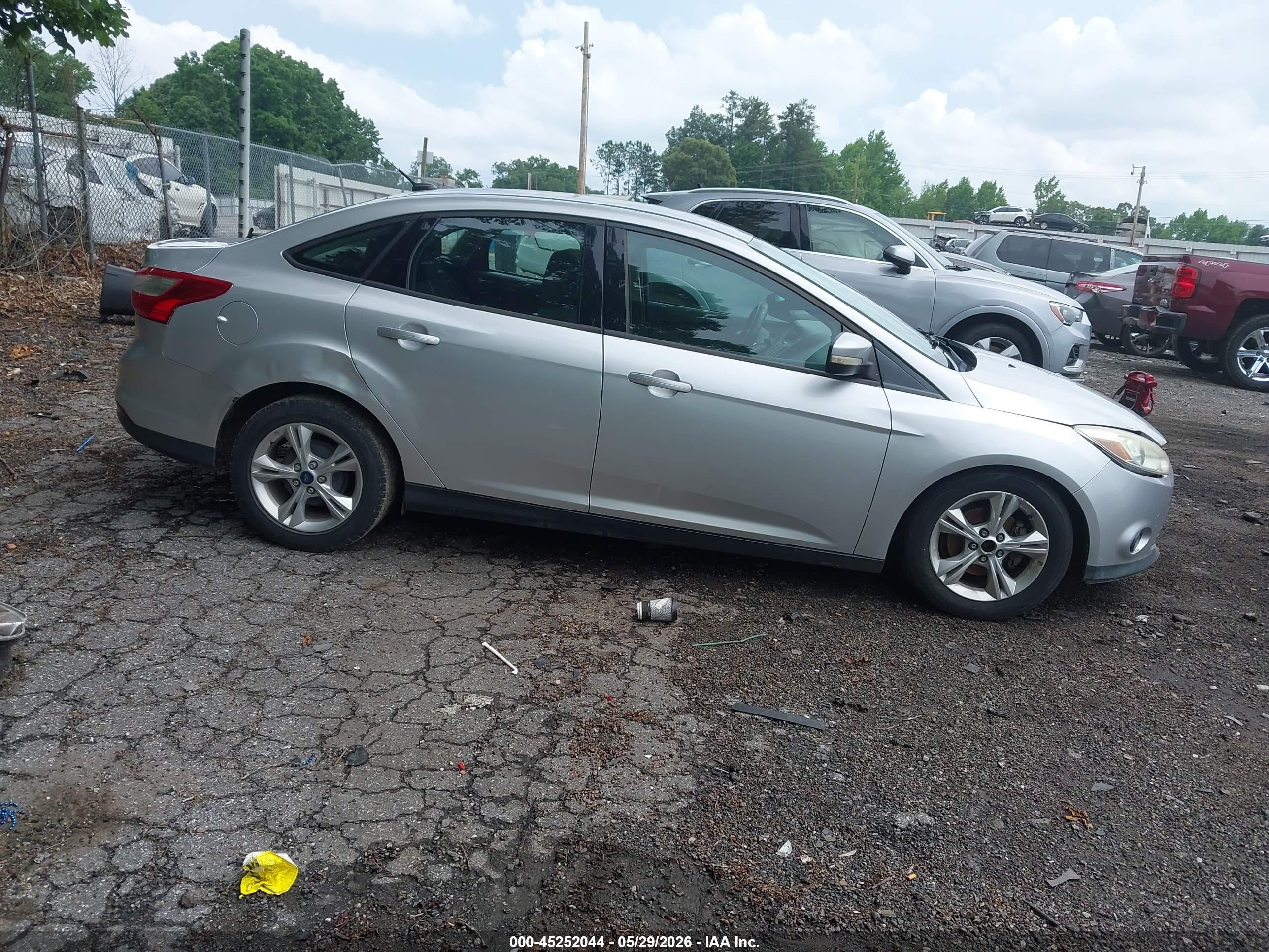 2013 Ford Focus Se Silver vin: 1FADP3F26DL340450