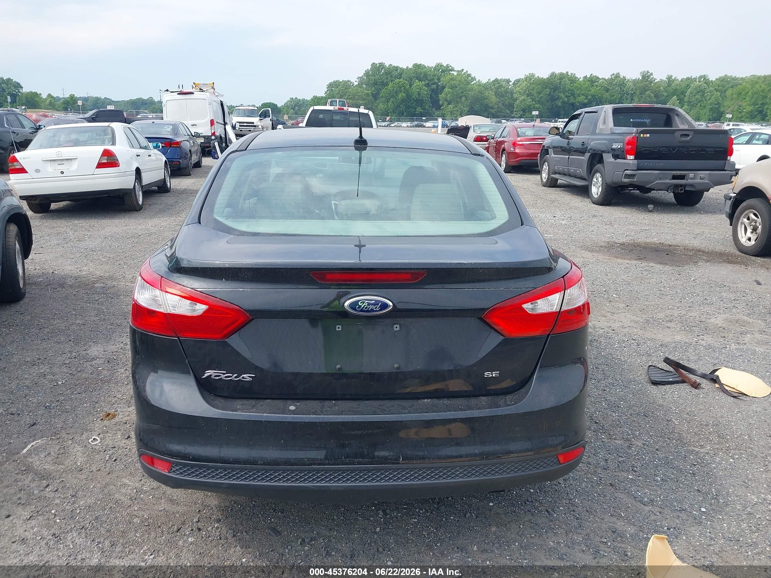 2013 Ford Focus Se Черный vin: 1FADP3F26DL343171