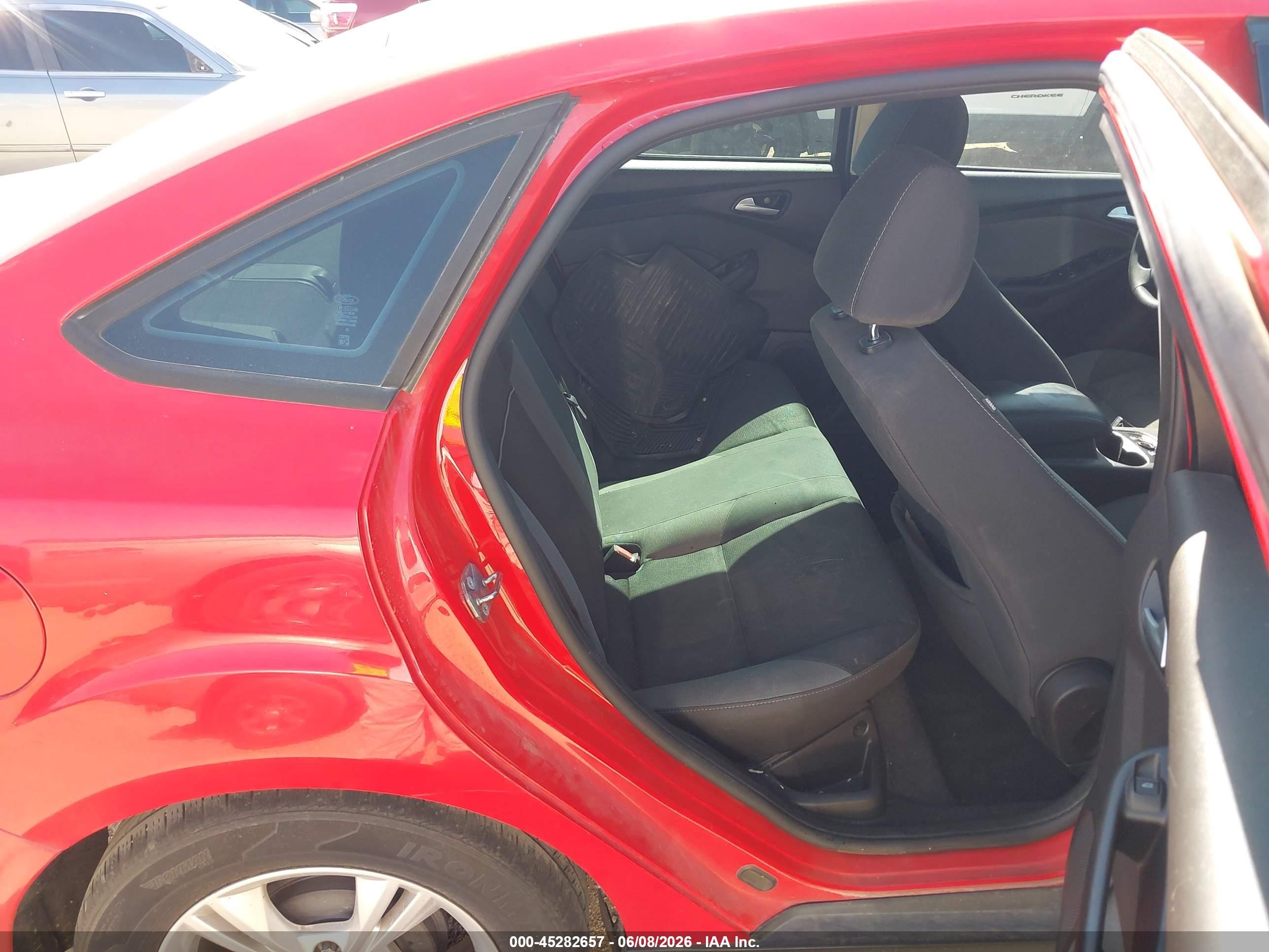 2013 Ford Focus Se Red vin: 1FADP3F26DL353702