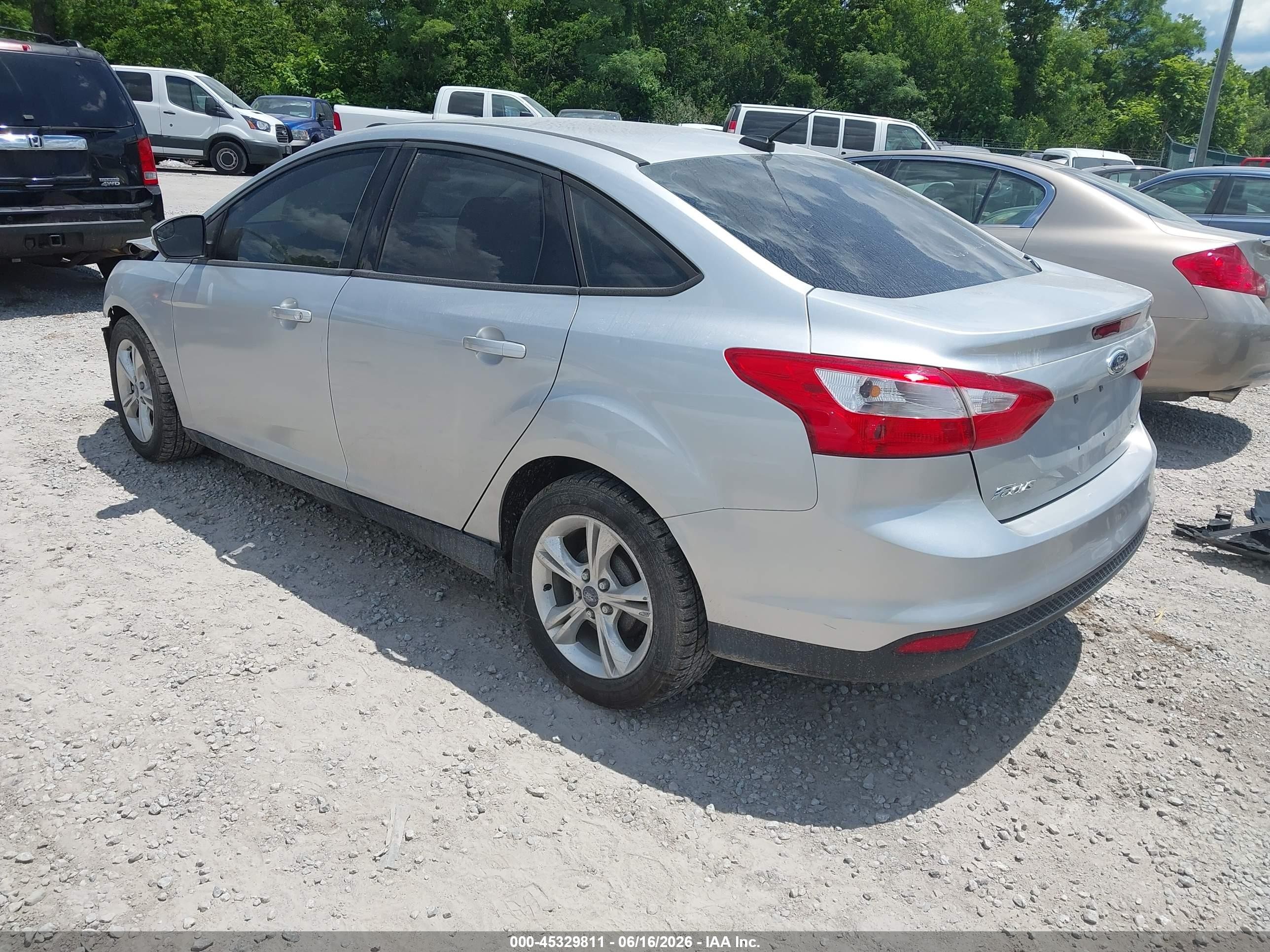 2013 Ford Focus Se Silver vin: 1FADP3F26DL353747
