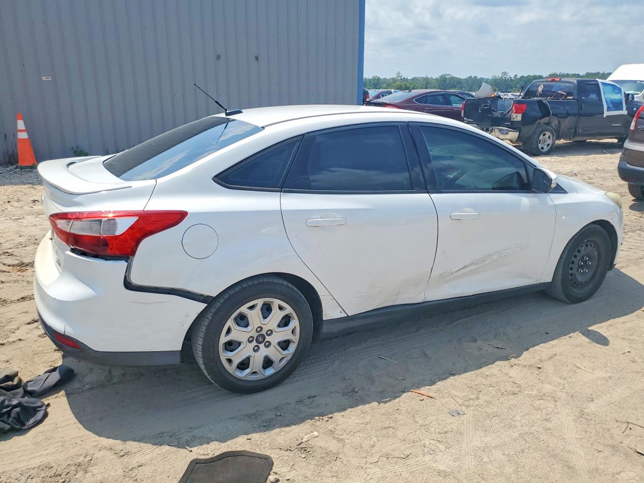 2013 Ford Focus Se White vin: 1FADP3F26DL353988