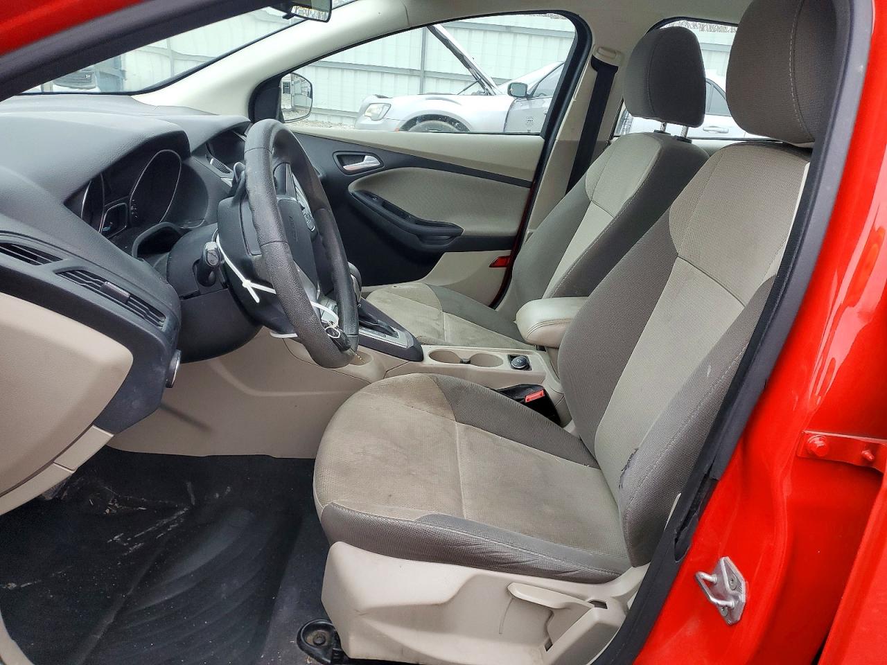 2014 Ford Focus Se Red vin: 1FADP3F26EL106598
