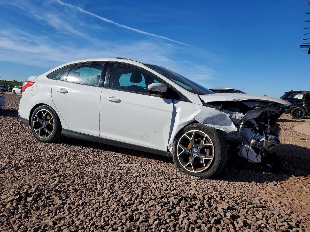 2014 Ford Focus Se White vin: 1FADP3F26EL109792