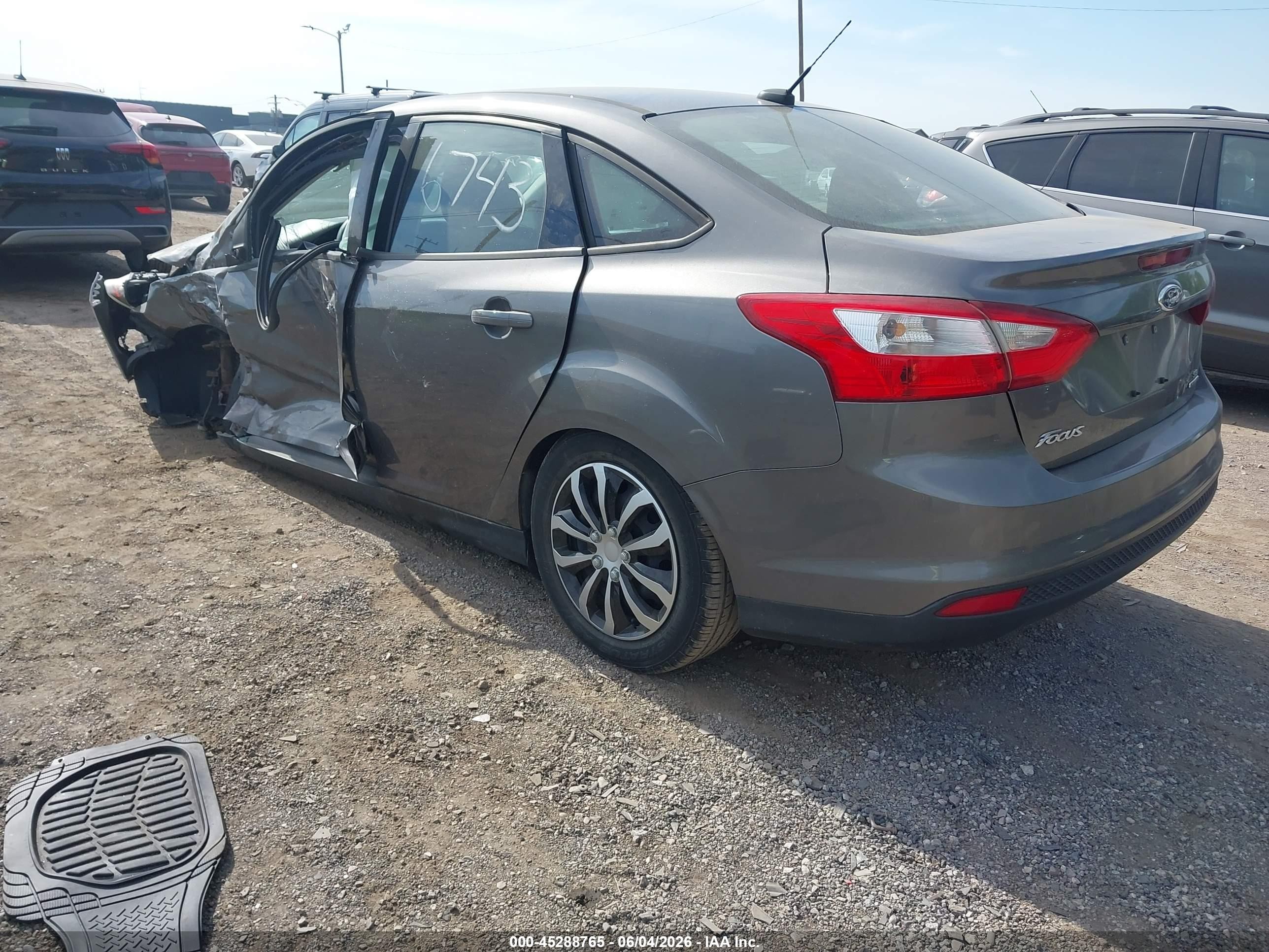 2014 Ford Focus Se Gray vin: 1FADP3F26EL116743