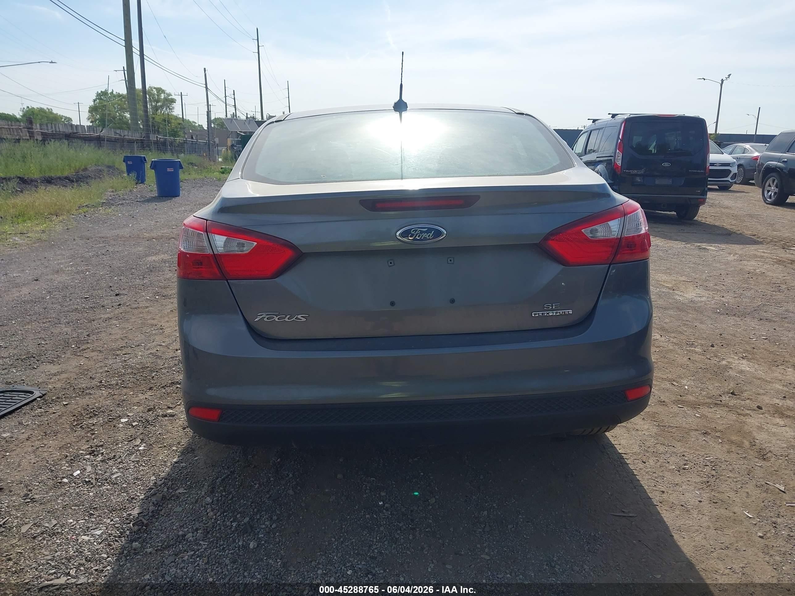 2014 Ford Focus Se Gray vin: 1FADP3F26EL116743