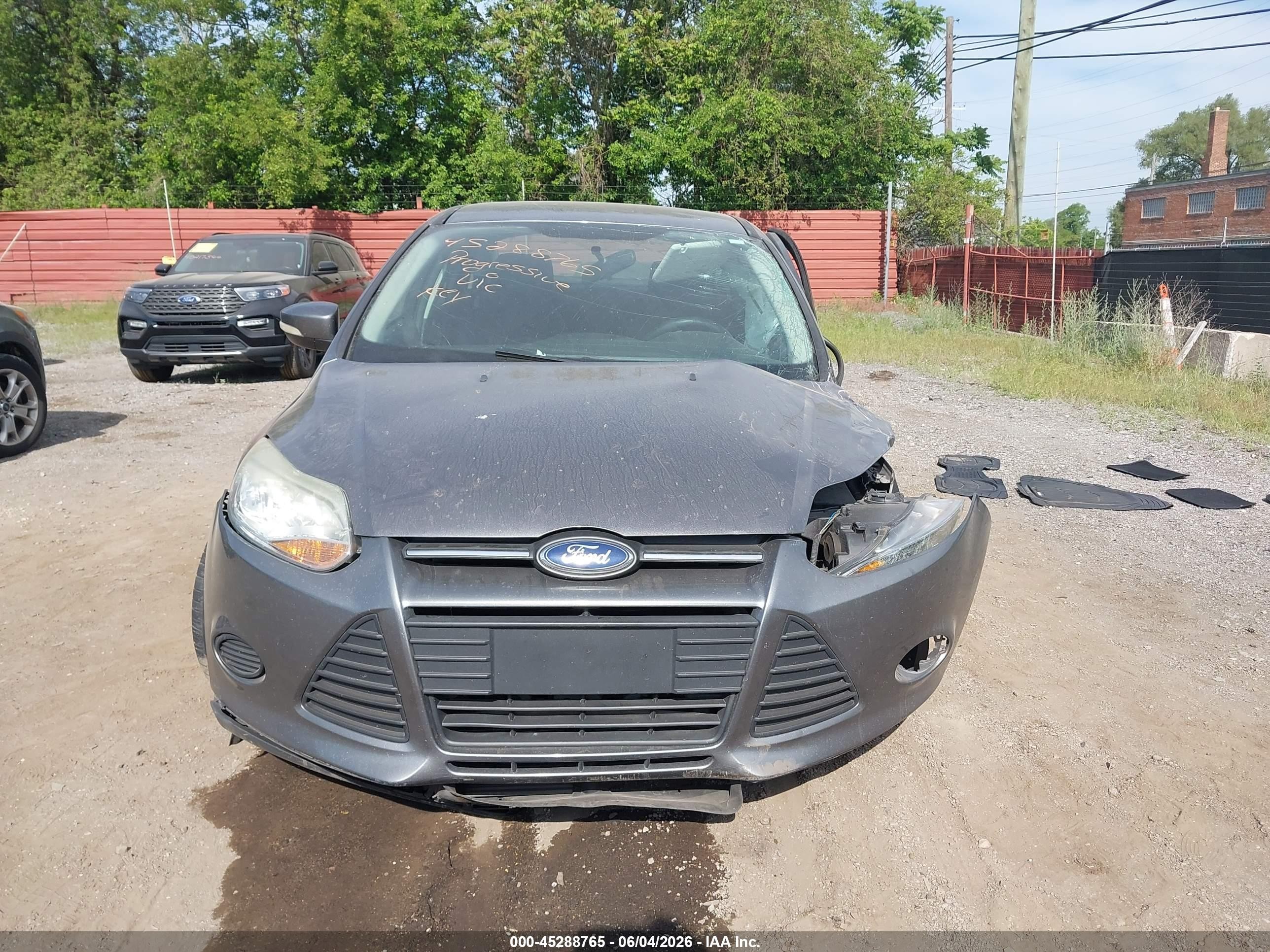 2014 Ford Focus Se Gray vin: 1FADP3F26EL116743