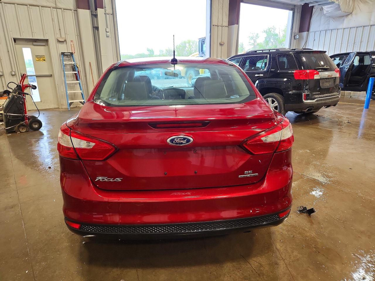 2014 Ford Focus Se Silver vin: 1FADP3F26EL136216