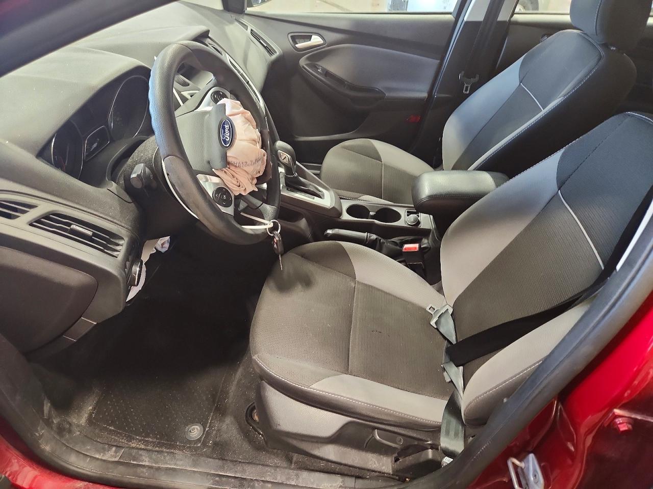 2014 Ford Focus Se Silver vin: 1FADP3F26EL136216