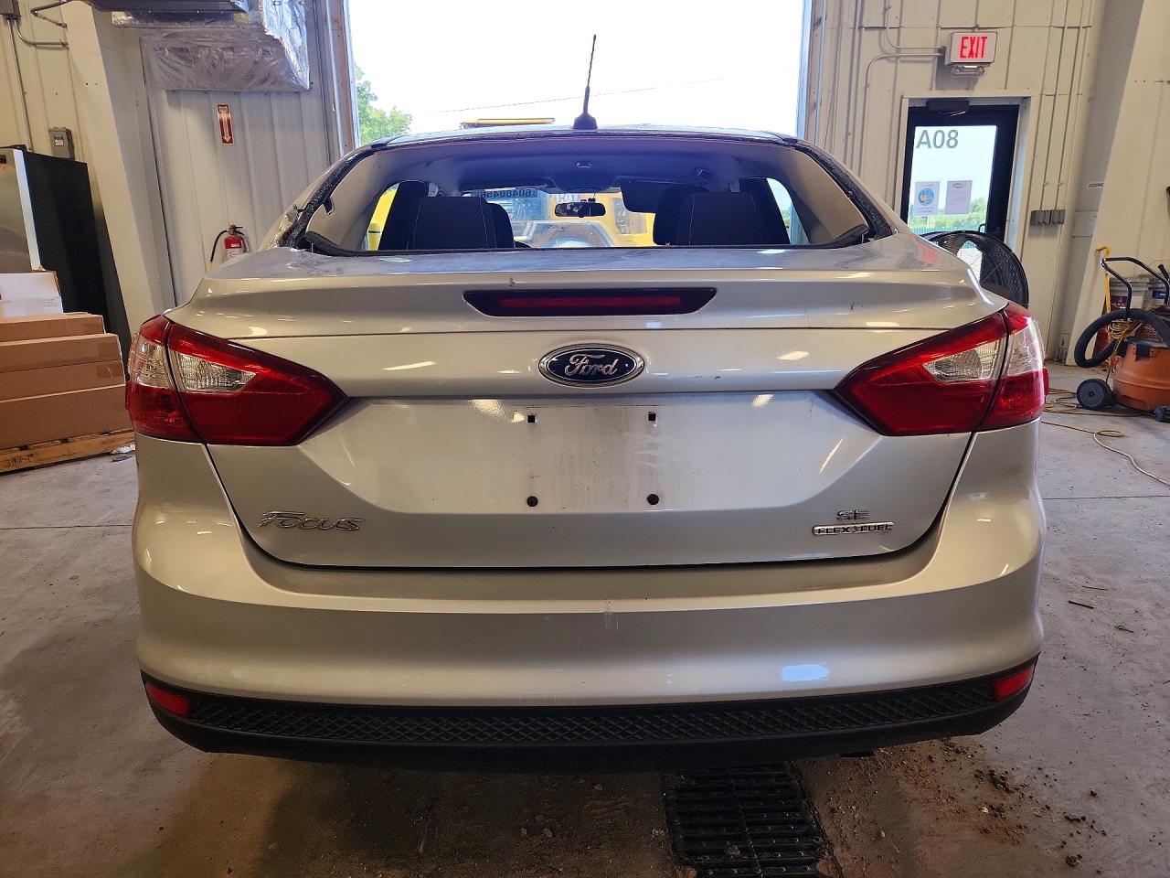 2014 Ford Focus Se Кремовый vin: 1FADP3F26EL149581