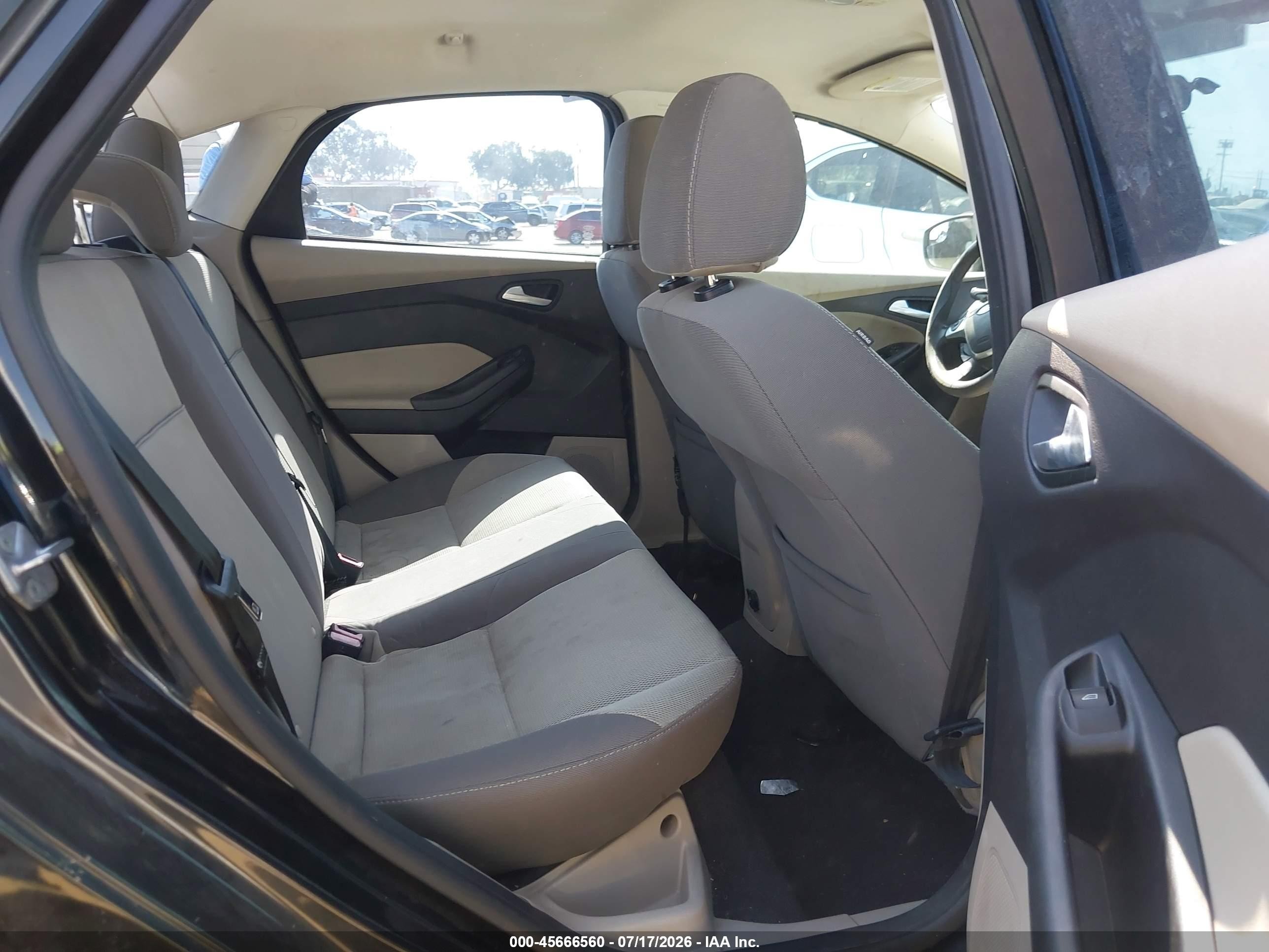 2014 Ford Focus Se Серый vin: 1FADP3F26EL149709