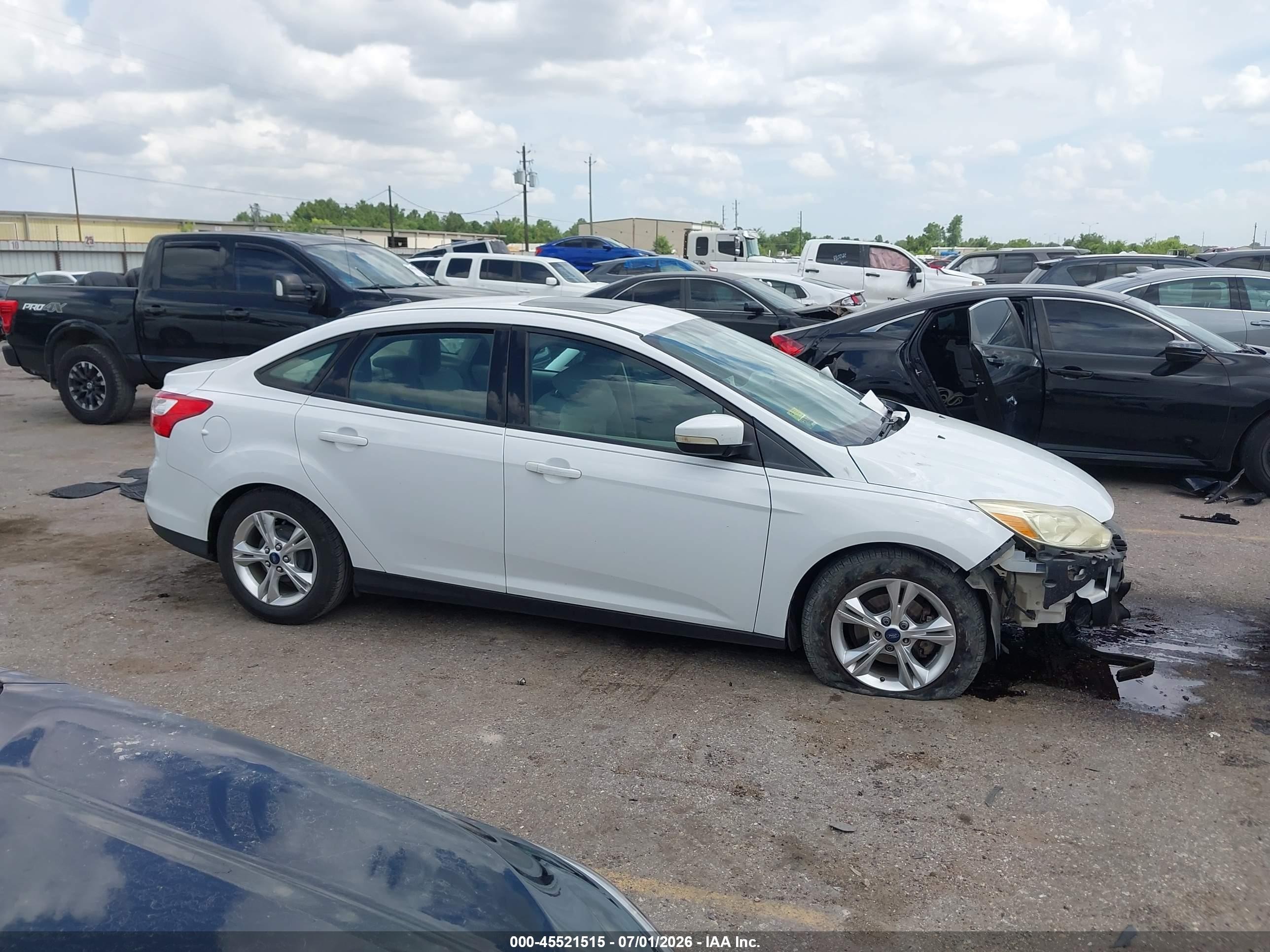2014 Ford Focus Se Белый vin: 1FADP3F26EL163111