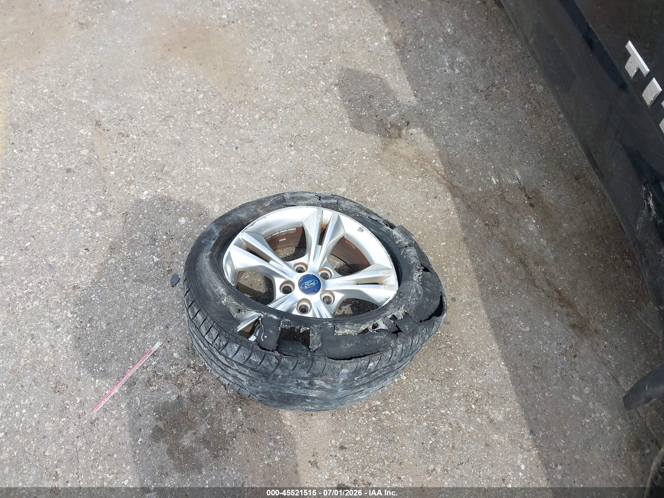 2014 Ford Focus Se Белый vin: 1FADP3F26EL163111
