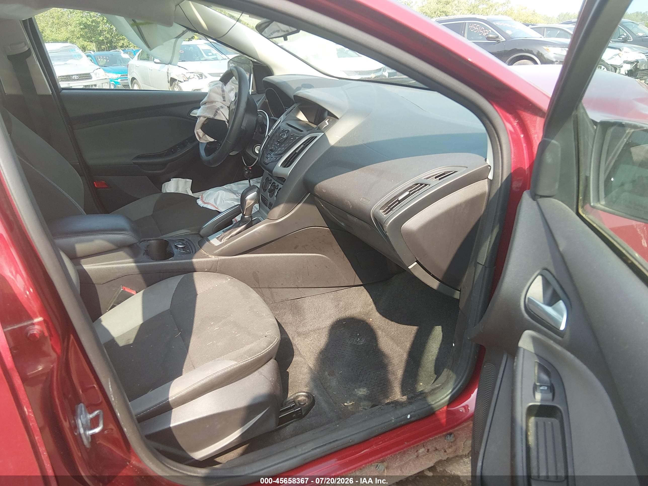 2014 Ford Focus Se Red vin: 1FADP3F26EL164601