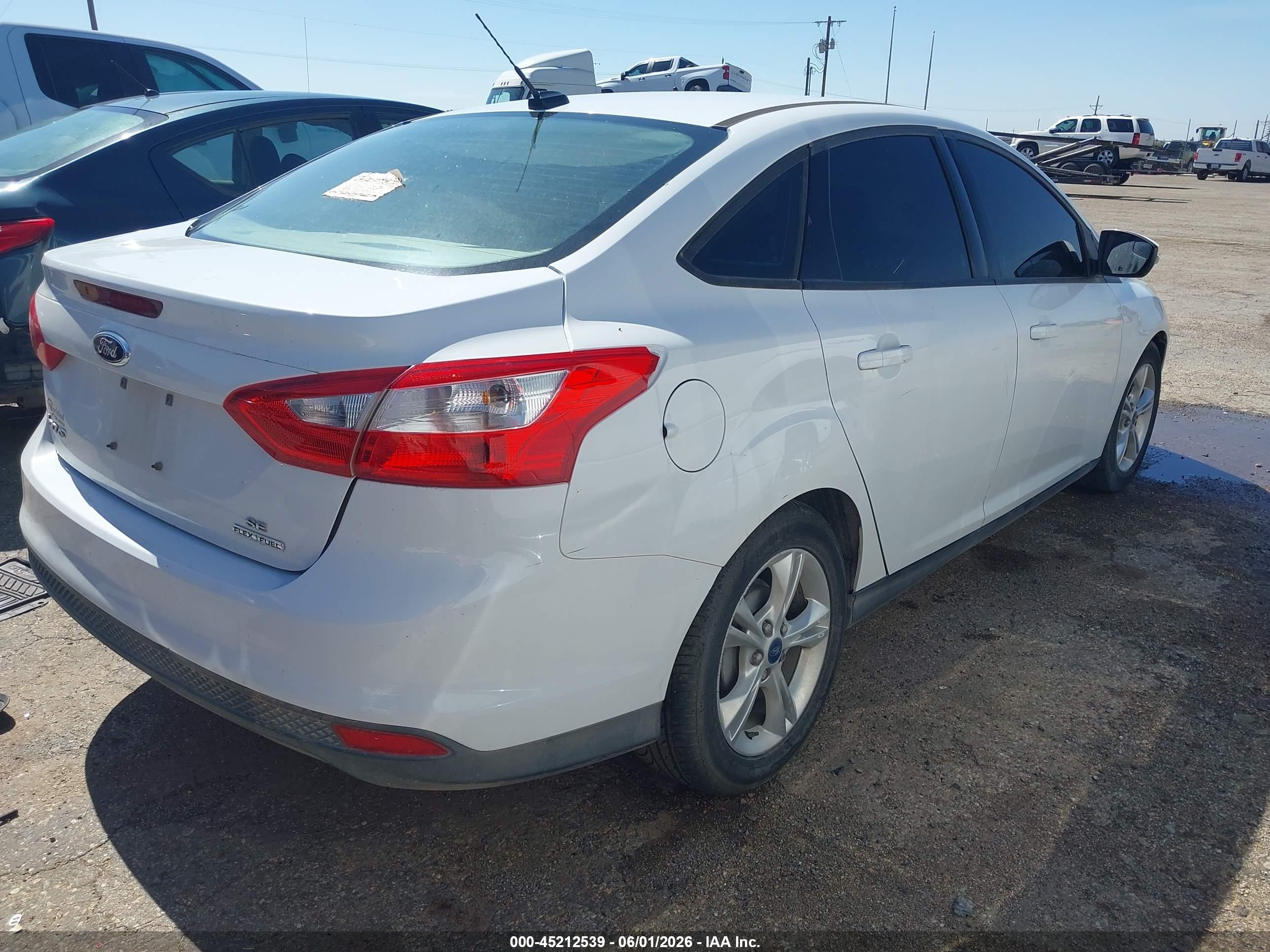 2014 Ford Focus Se Белый vin: 1FADP3F26EL197727