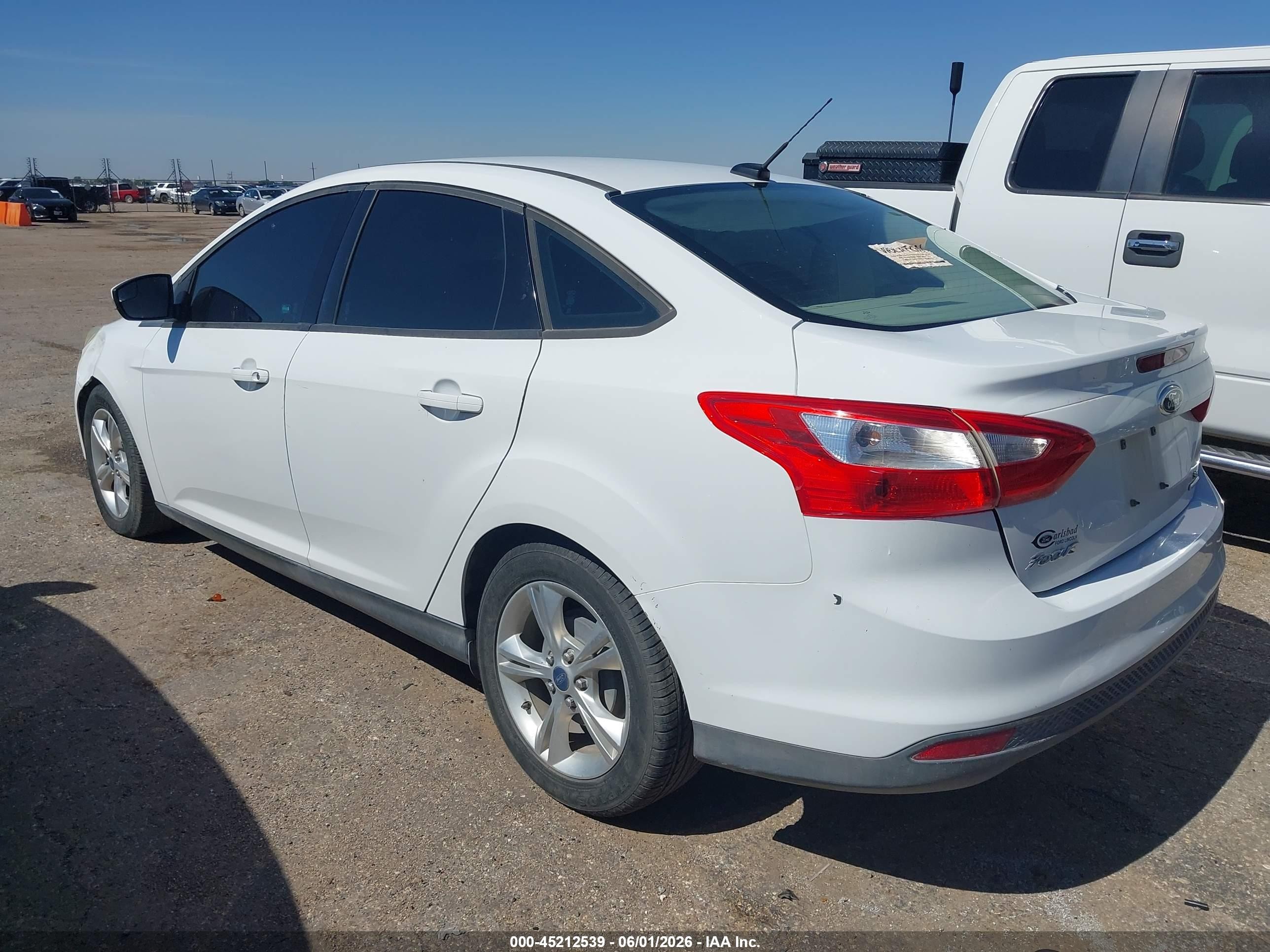 2014 Ford Focus Se Белый vin: 1FADP3F26EL197727