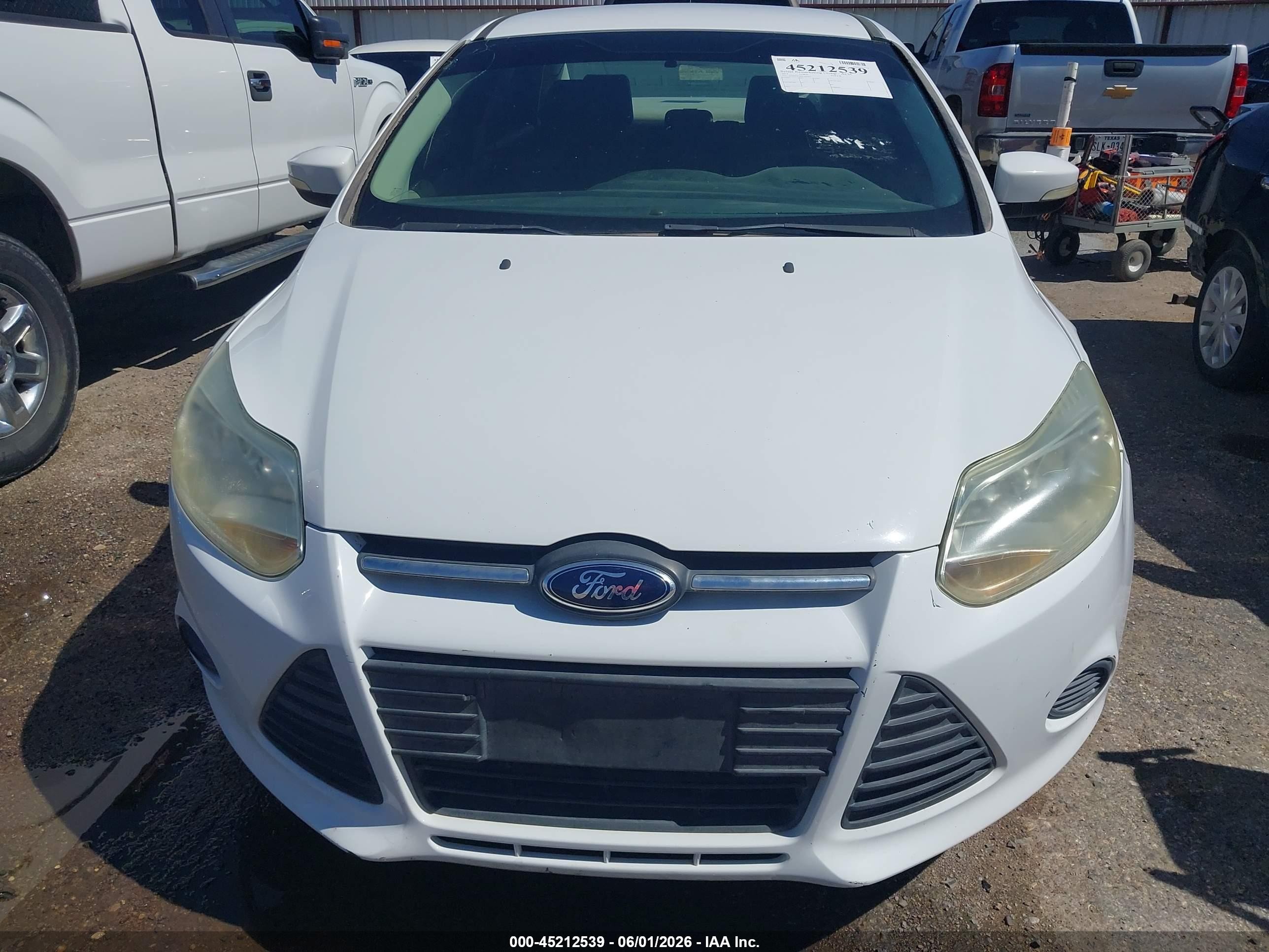 2014 Ford Focus Se Белый vin: 1FADP3F26EL197727