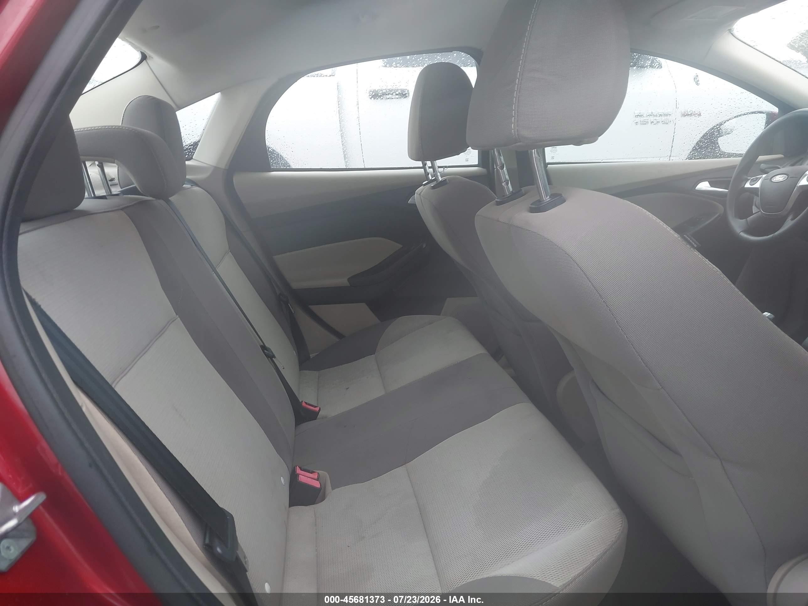 2014 Ford Focus Se Maroon vin: 1FADP3F26EL204773