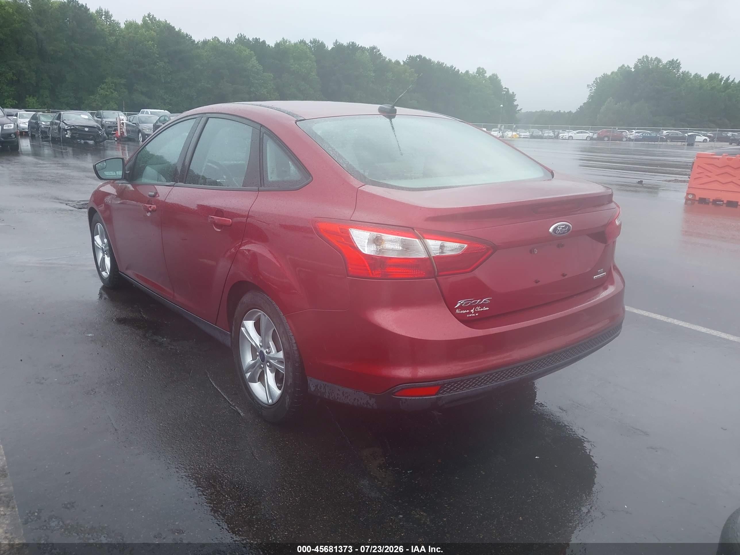 2014 Ford Focus Se Maroon vin: 1FADP3F26EL204773