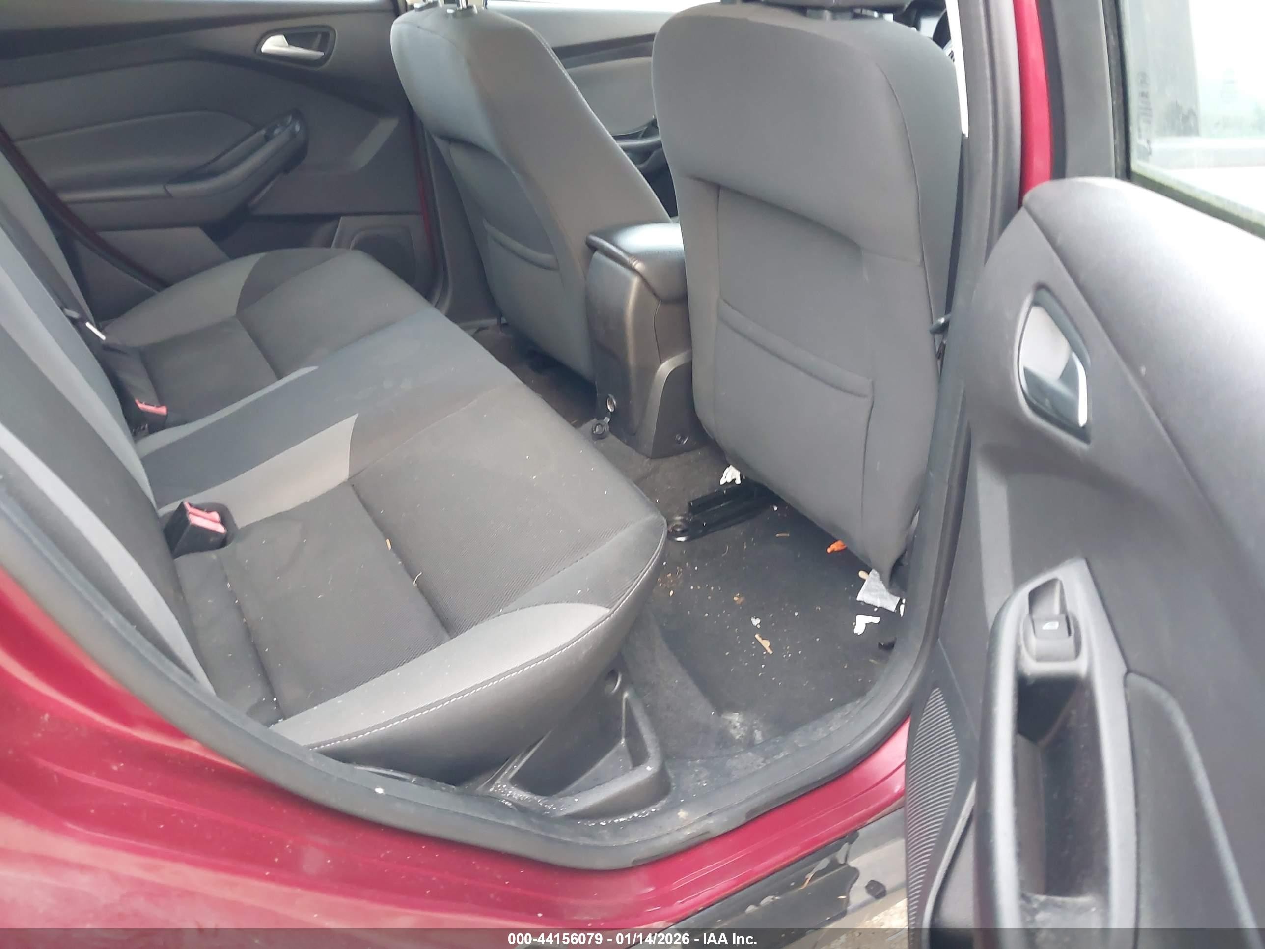 2014 Ford Focus Se Burgundy vin: 1FADP3F26EL238339