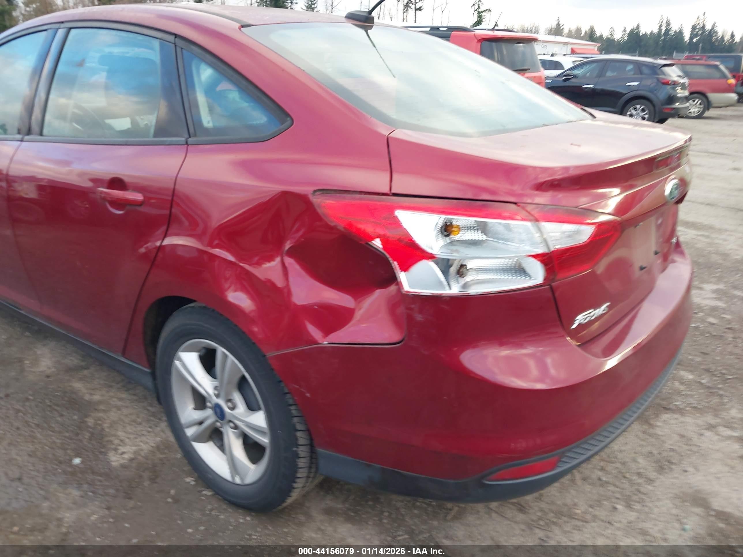 2014 Ford Focus Se Burgundy vin: 1FADP3F26EL238339