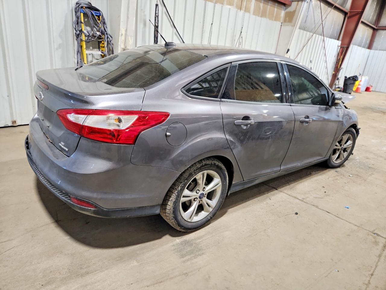 2014 Ford Focus Se Gray vin: 1FADP3F26EL238390