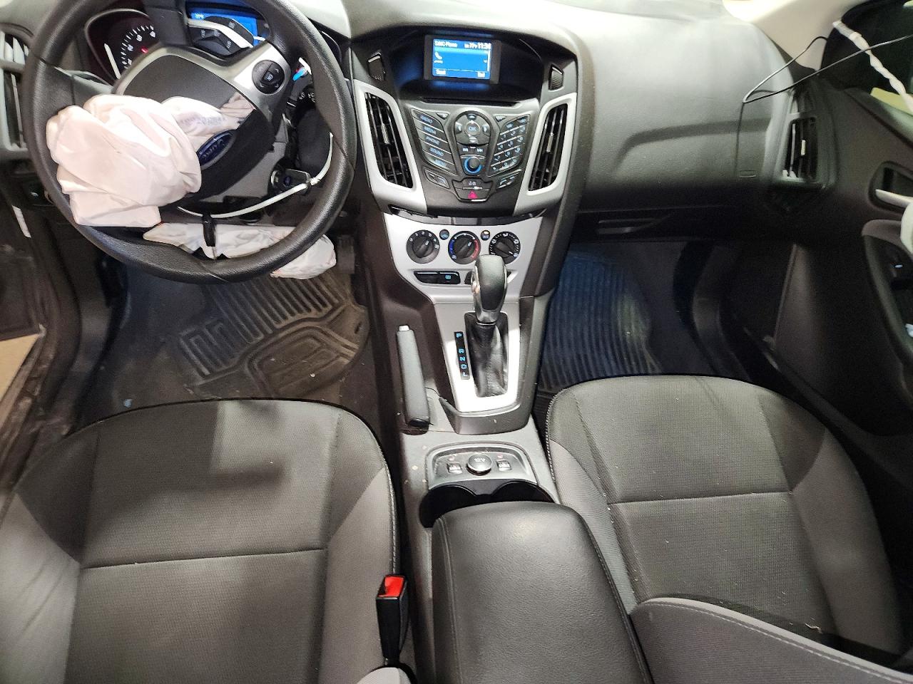 2014 Ford Focus Se Gray vin: 1FADP3F26EL238390