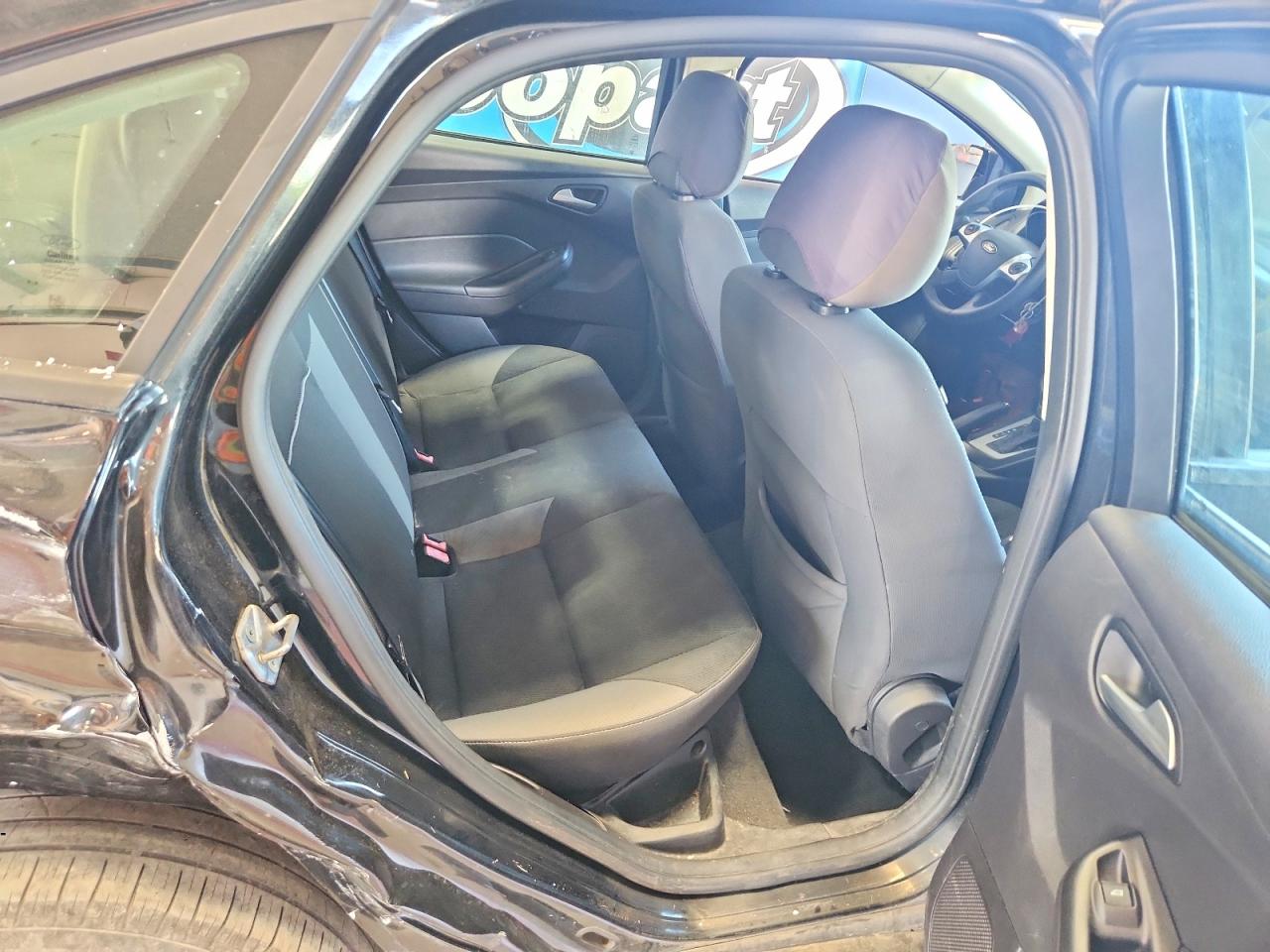 2014 Ford Focus Se Черный vin: 1FADP3F26EL257537