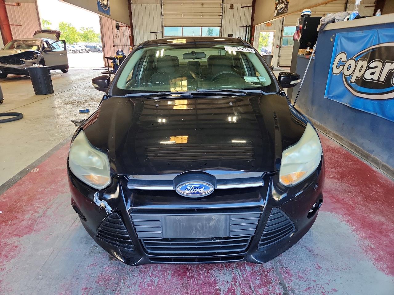 2014 Ford Focus Se Черный vin: 1FADP3F26EL257537