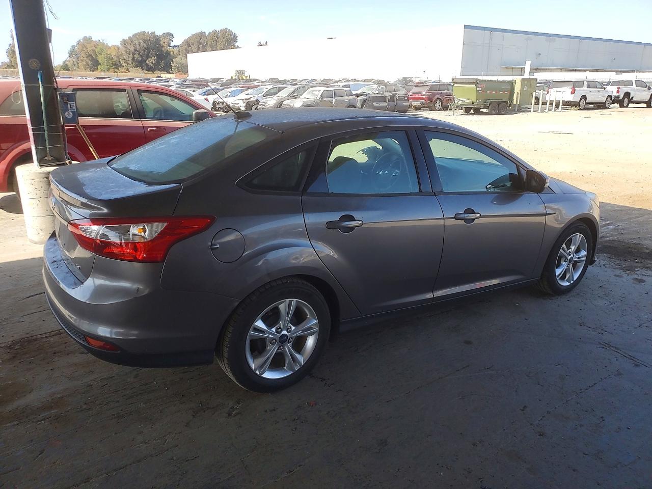 2014 Ford Focus Se Серый vin: 1FADP3F26EL265203