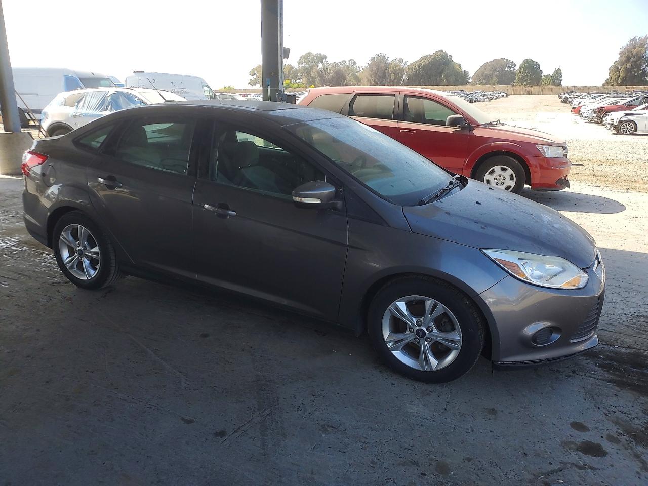 2014 Ford Focus Se Серый vin: 1FADP3F26EL265203