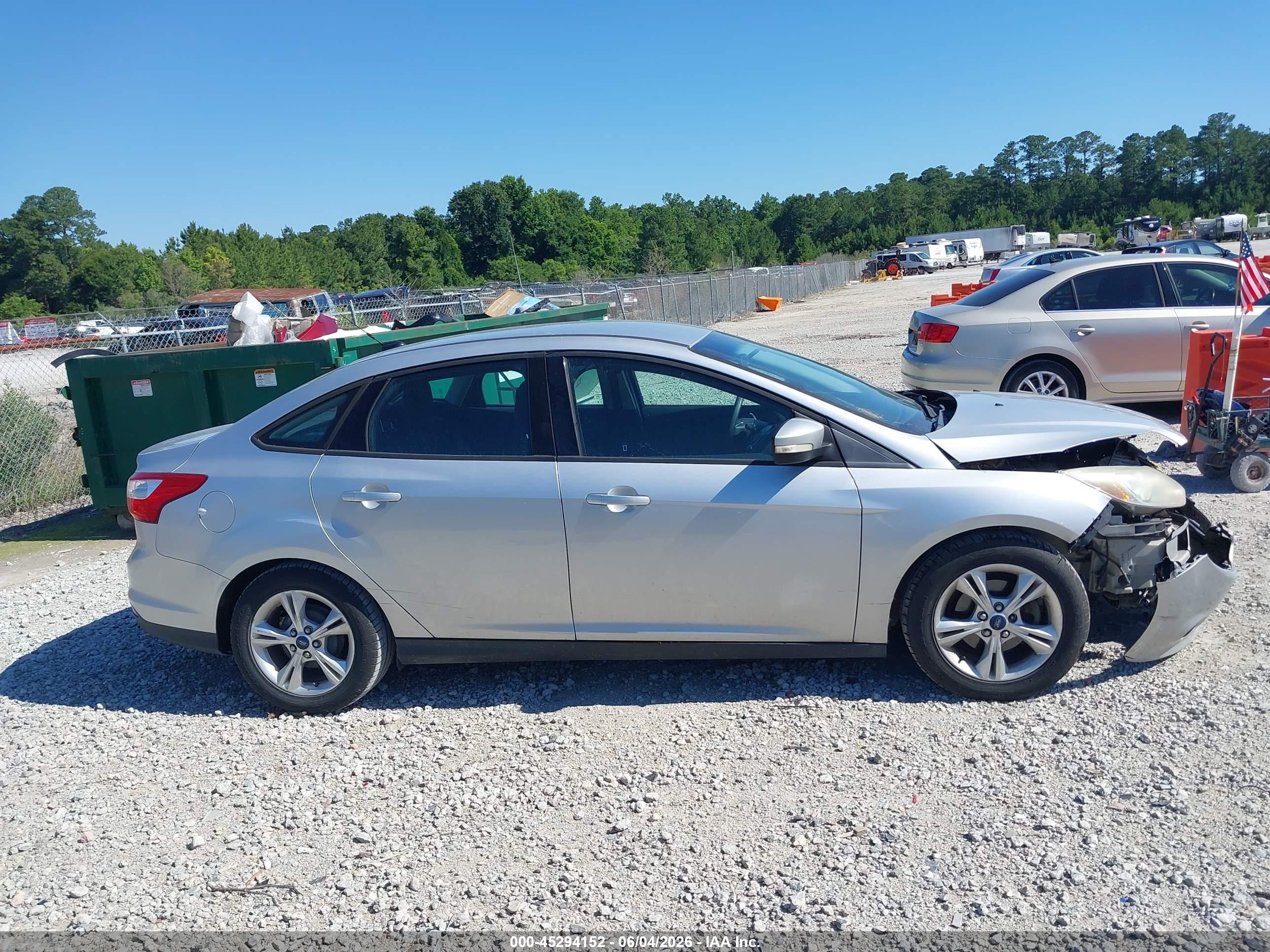 2014 Ford Focus Se Silver vin: 1FADP3F26EL266514