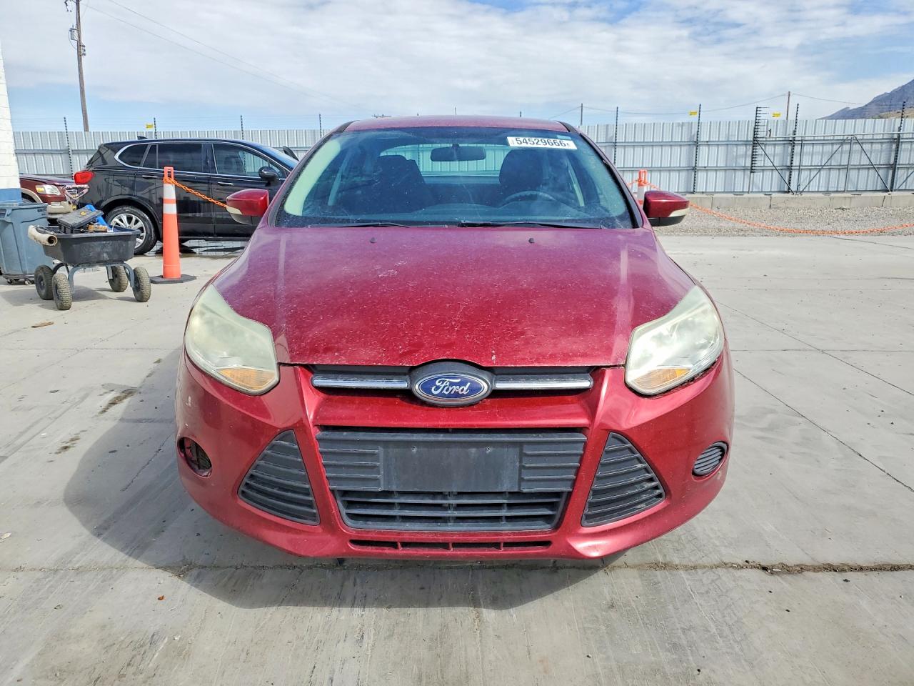 2014 Ford Focus Se Red vin: 1FADP3F26EL278419
