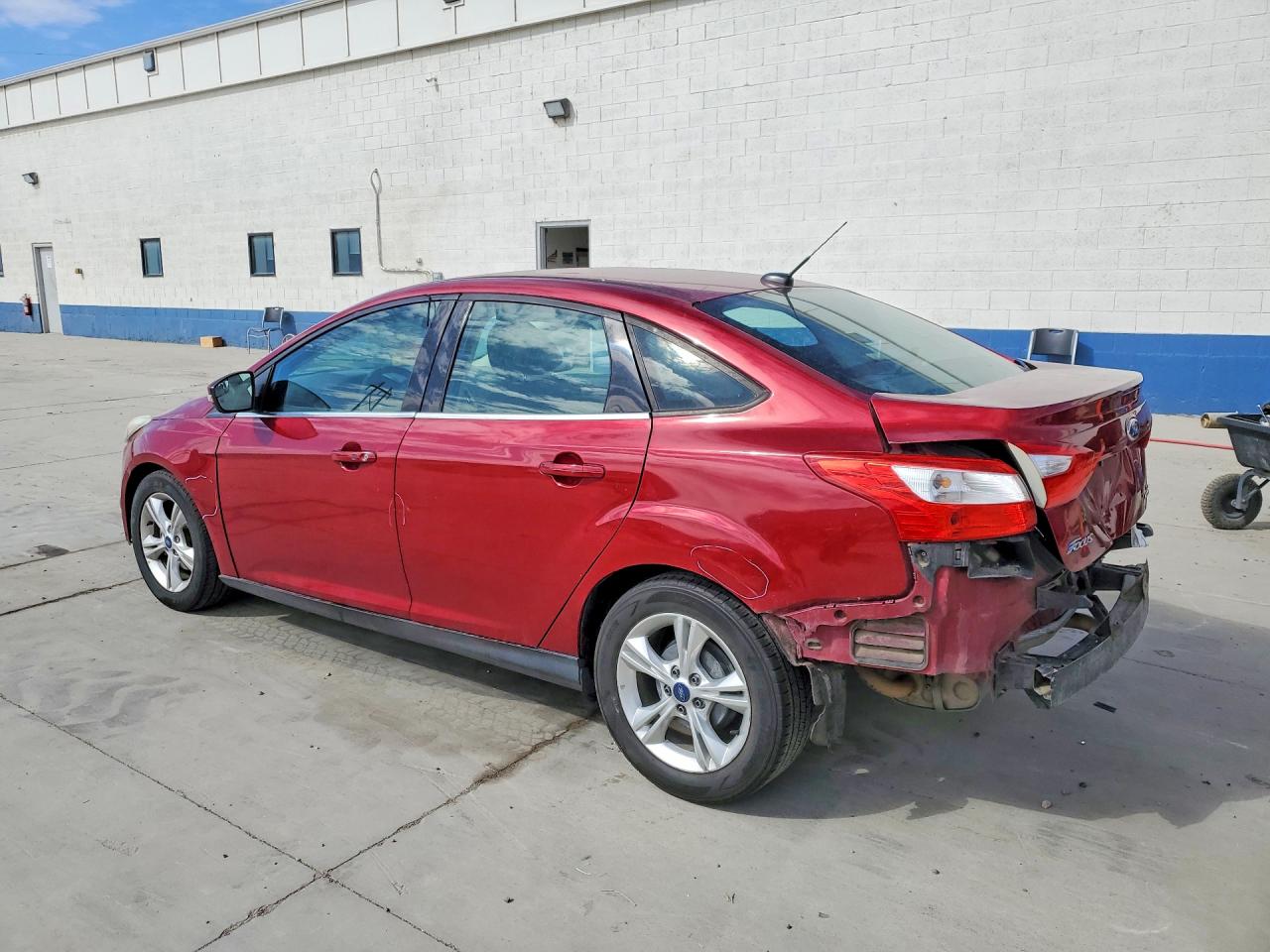 2014 Ford Focus Se Red vin: 1FADP3F26EL278419