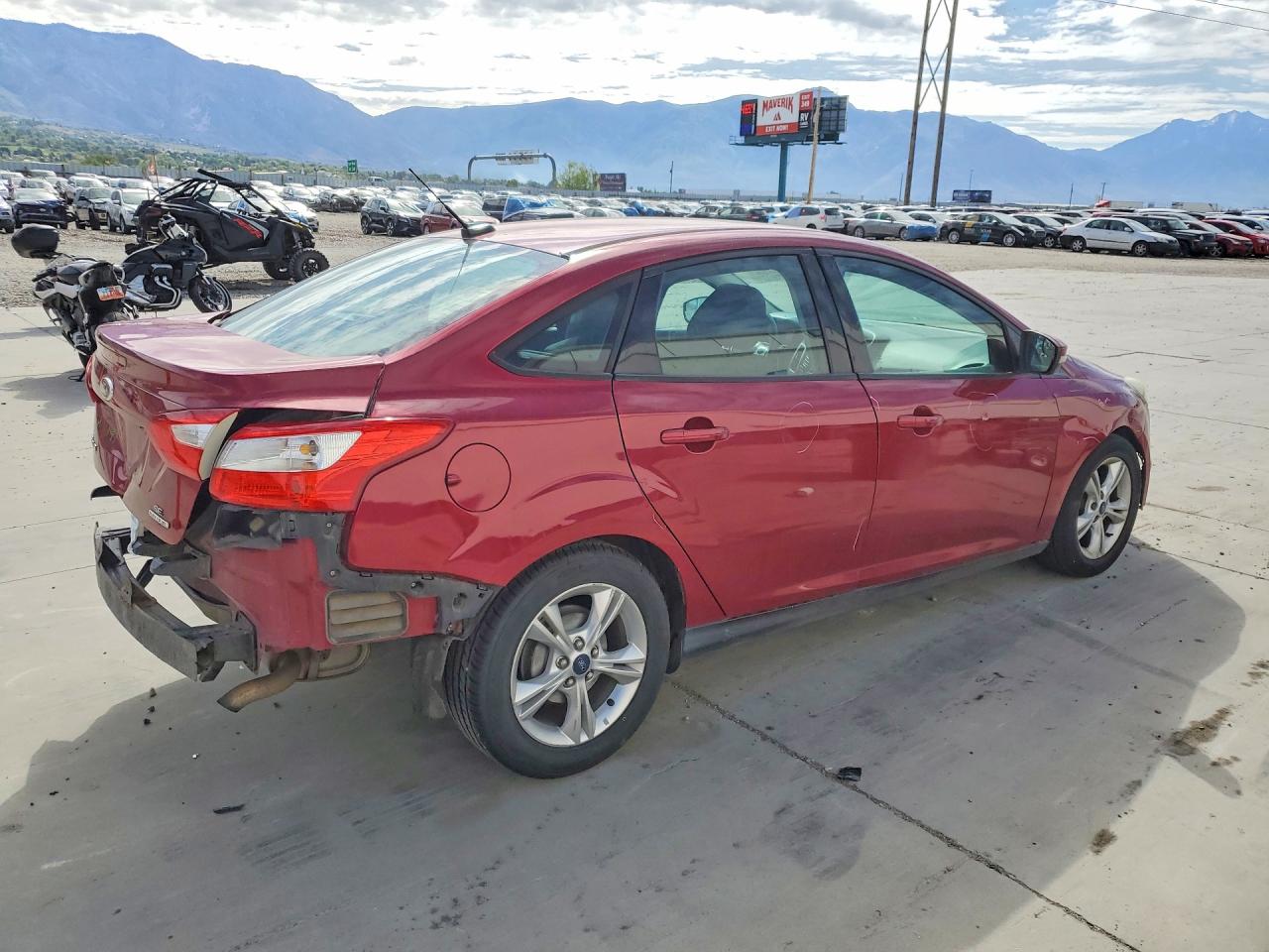 2014 Ford Focus Se Red vin: 1FADP3F26EL278419