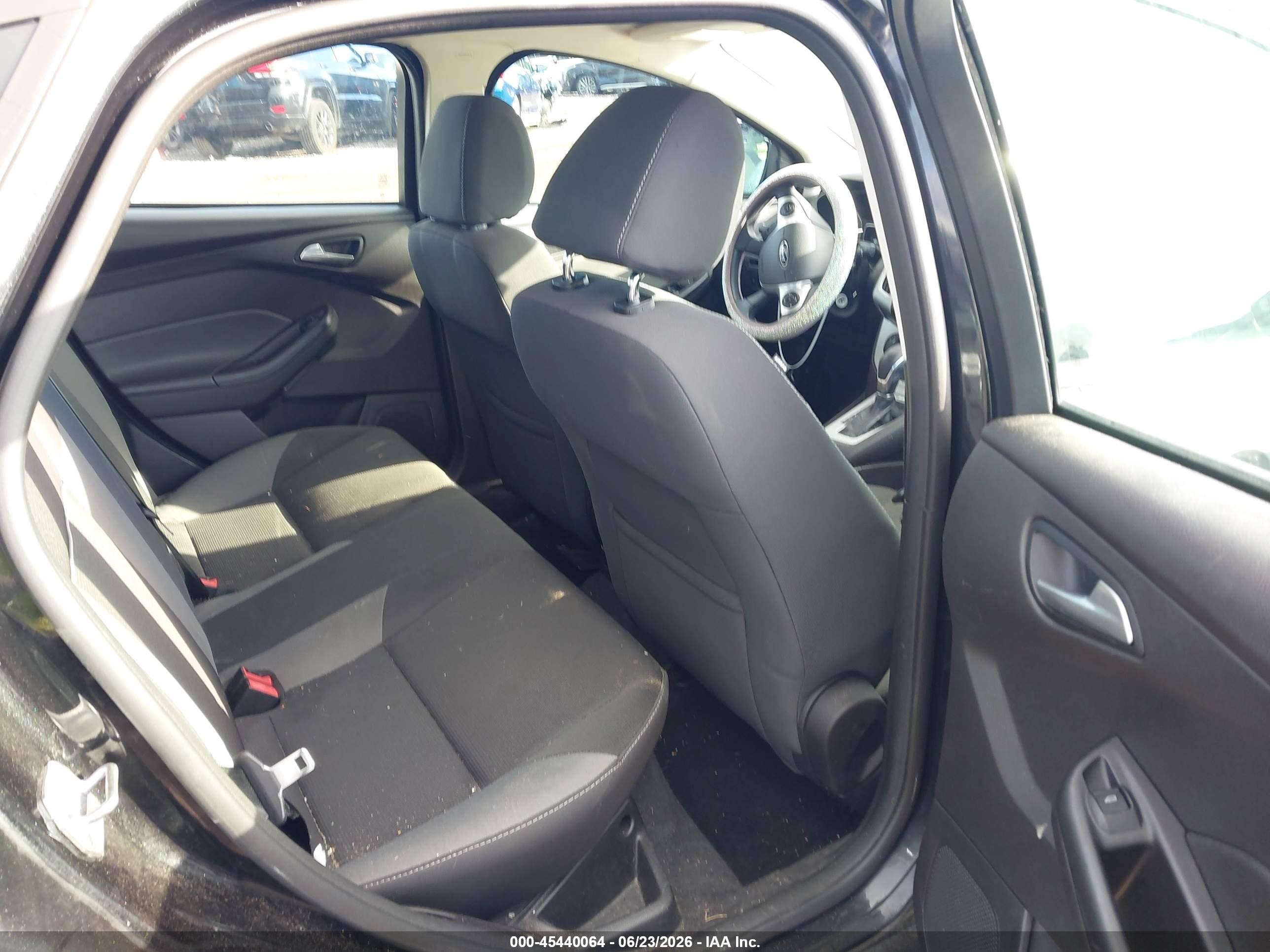 2014 Ford Focus Se Black vin: 1FADP3F26EL280400
