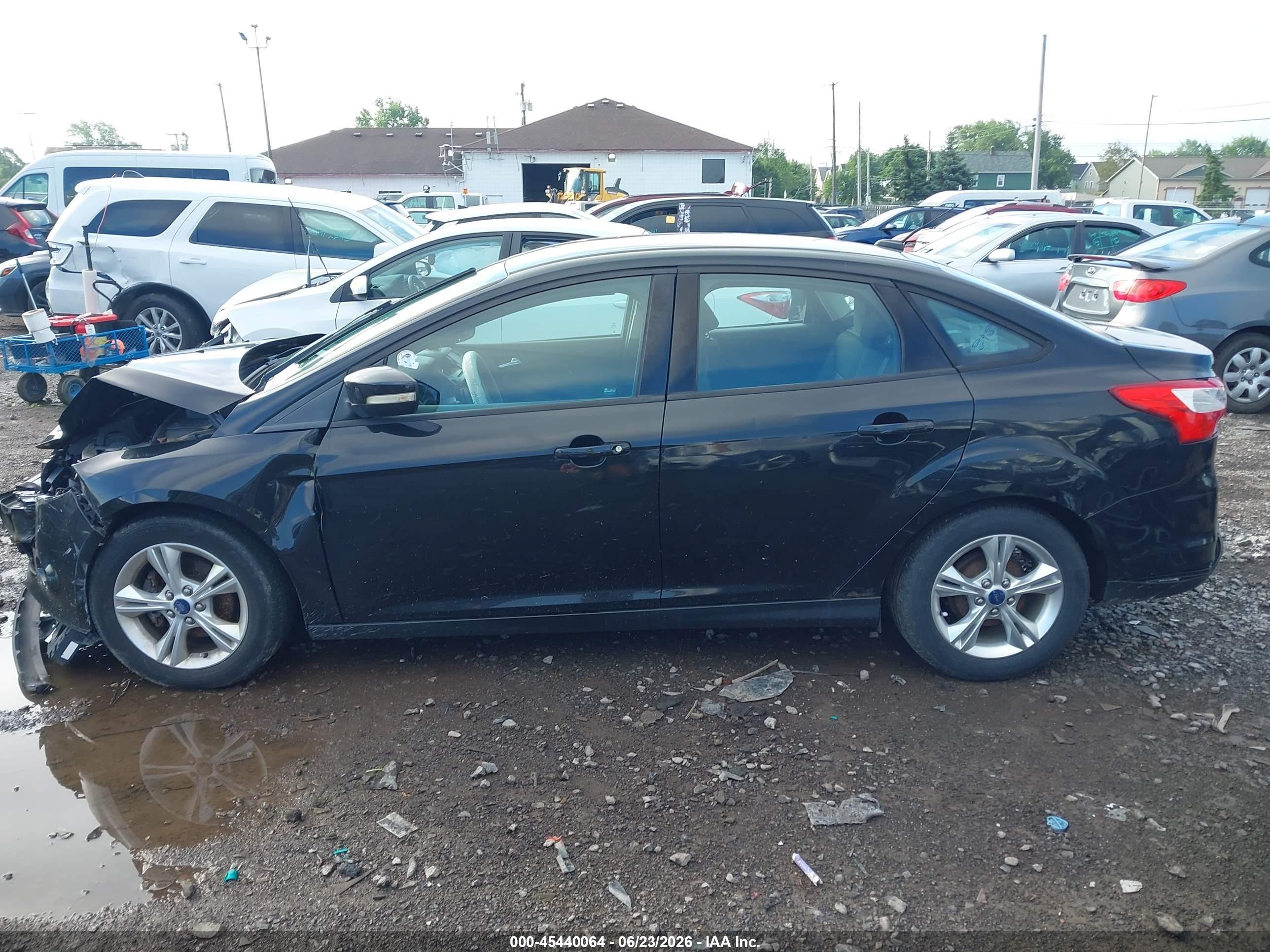 2014 Ford Focus Se Black vin: 1FADP3F26EL280400