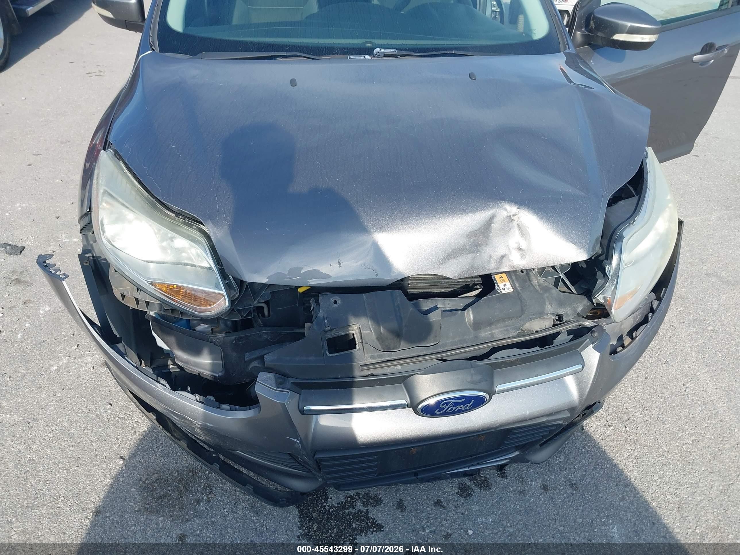 2014 Ford Focus Se Gray vin: 1FADP3F26EL294023