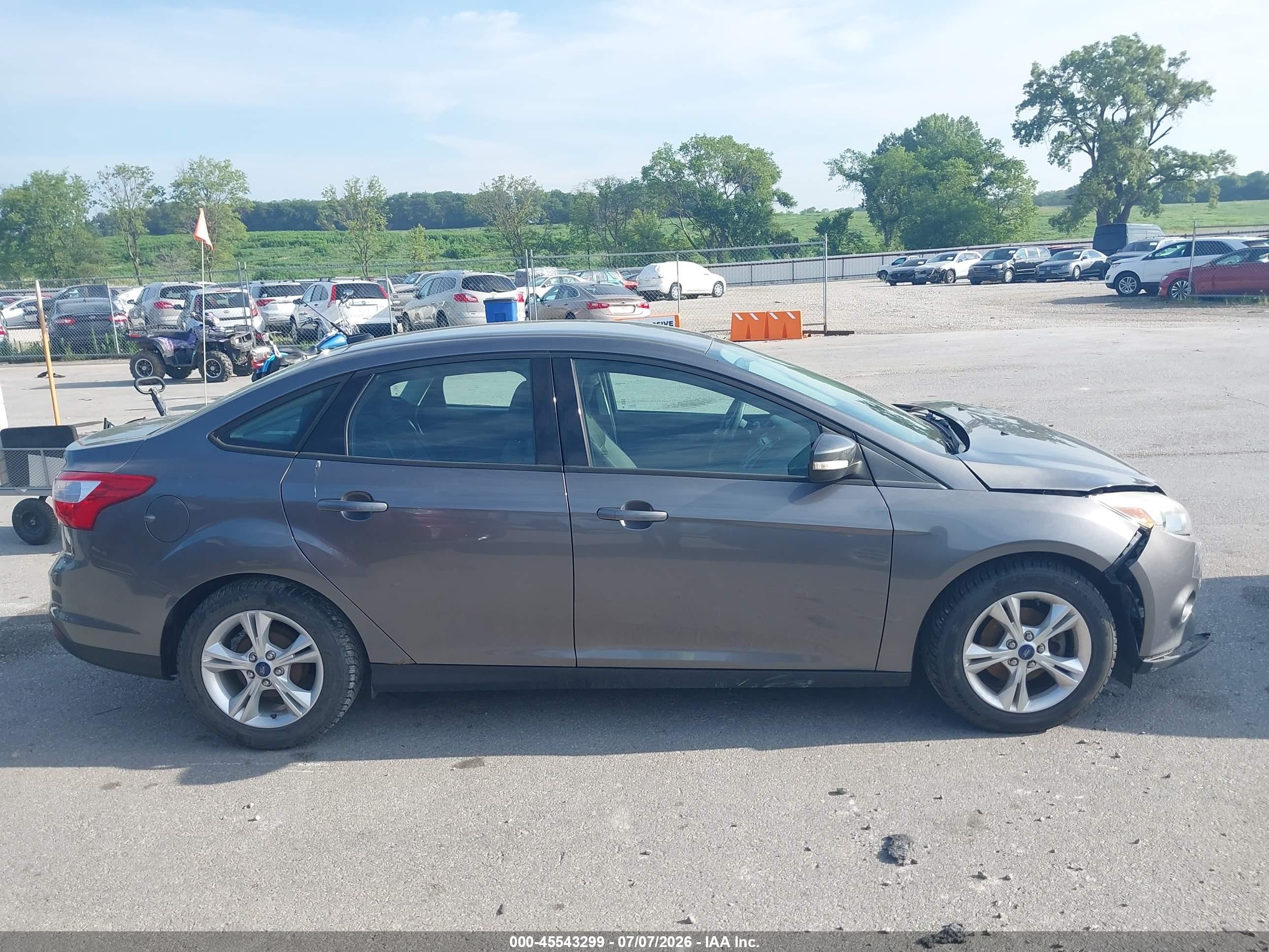 2014 Ford Focus Se Gray vin: 1FADP3F26EL294023