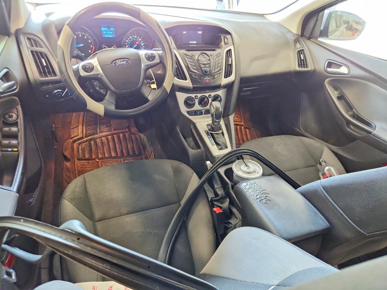 2014 Ford Focus Se Silver vin: 1FADP3F26EL327201
