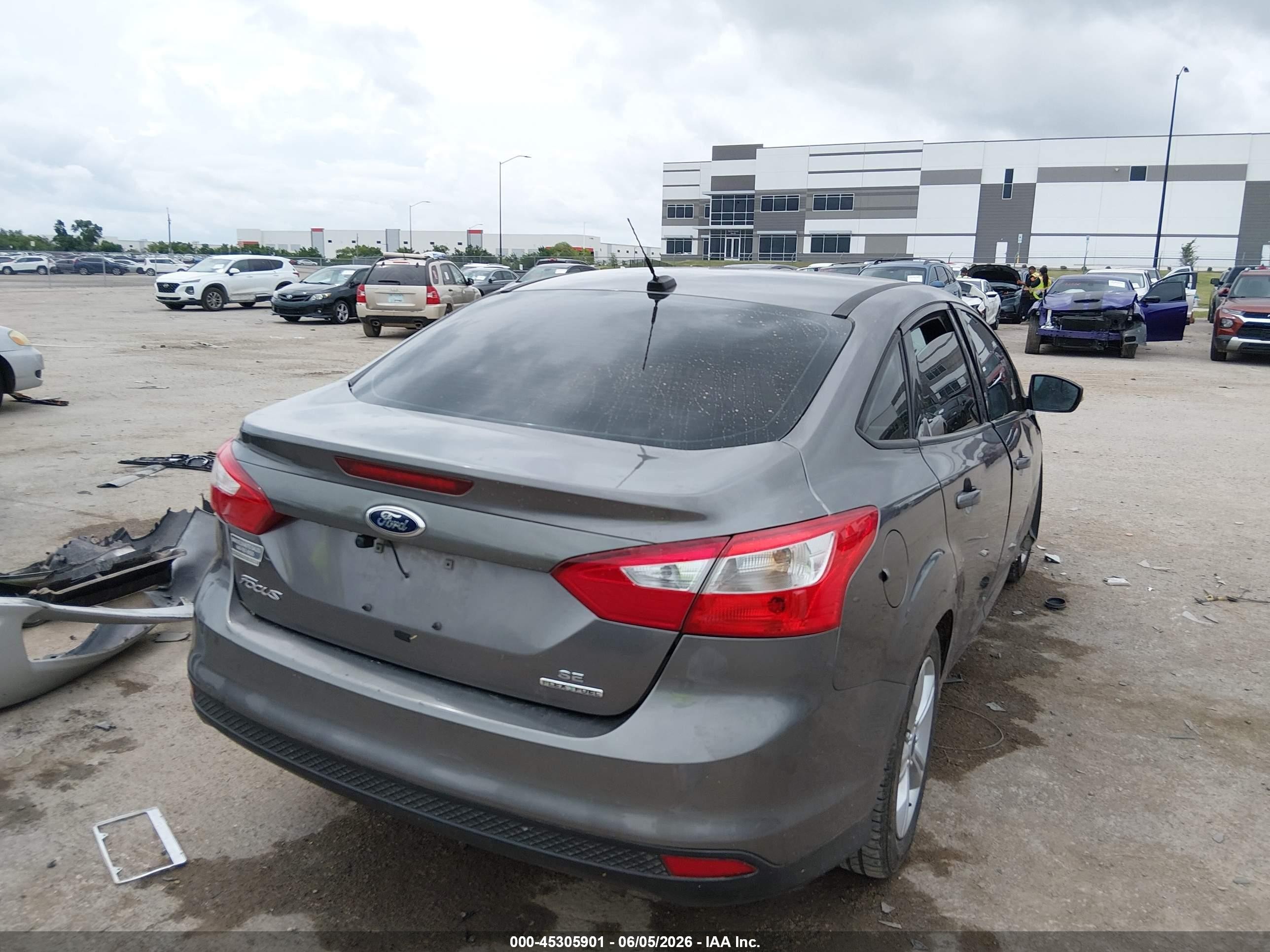 2014 Ford Focus Se Gray vin: 1FADP3F26EL339073