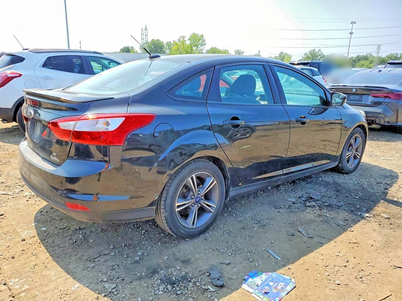 2014 Ford Focus Se Черный vin: 1FADP3F26EL347027
